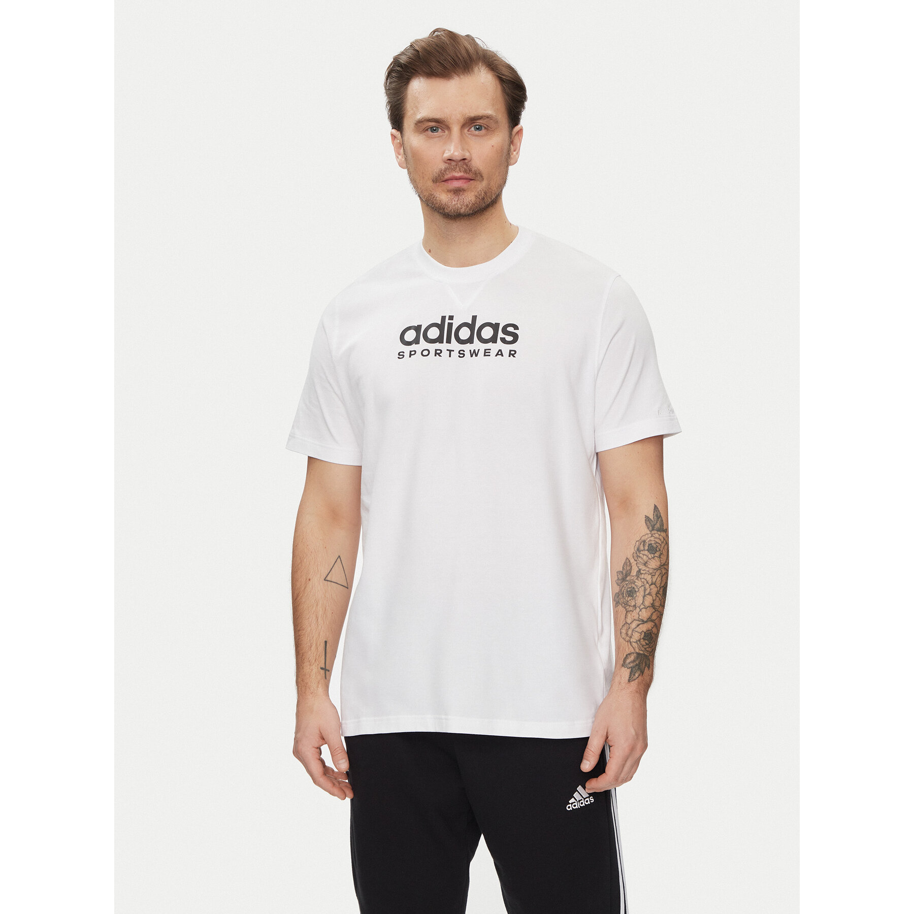 adidas T-shirt All SZN Graphic T-Shirt IC9821 Bianco Loose Fit