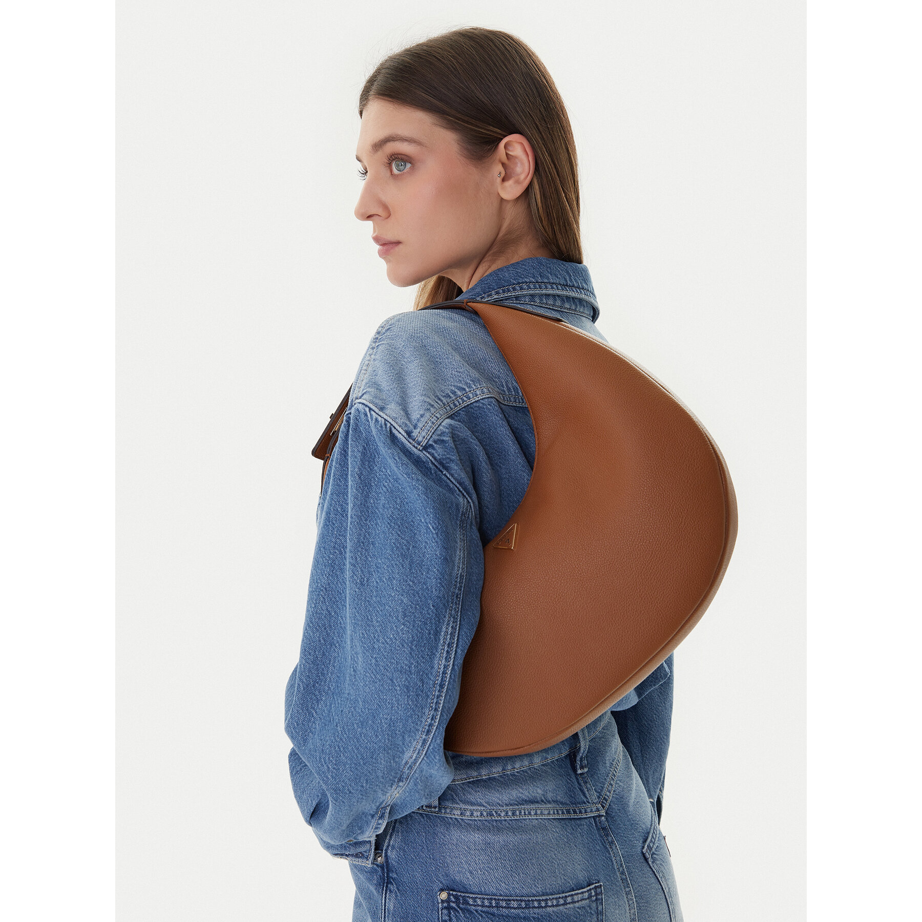 Torbica Guess Evie HWBG96 64020 Smeđa