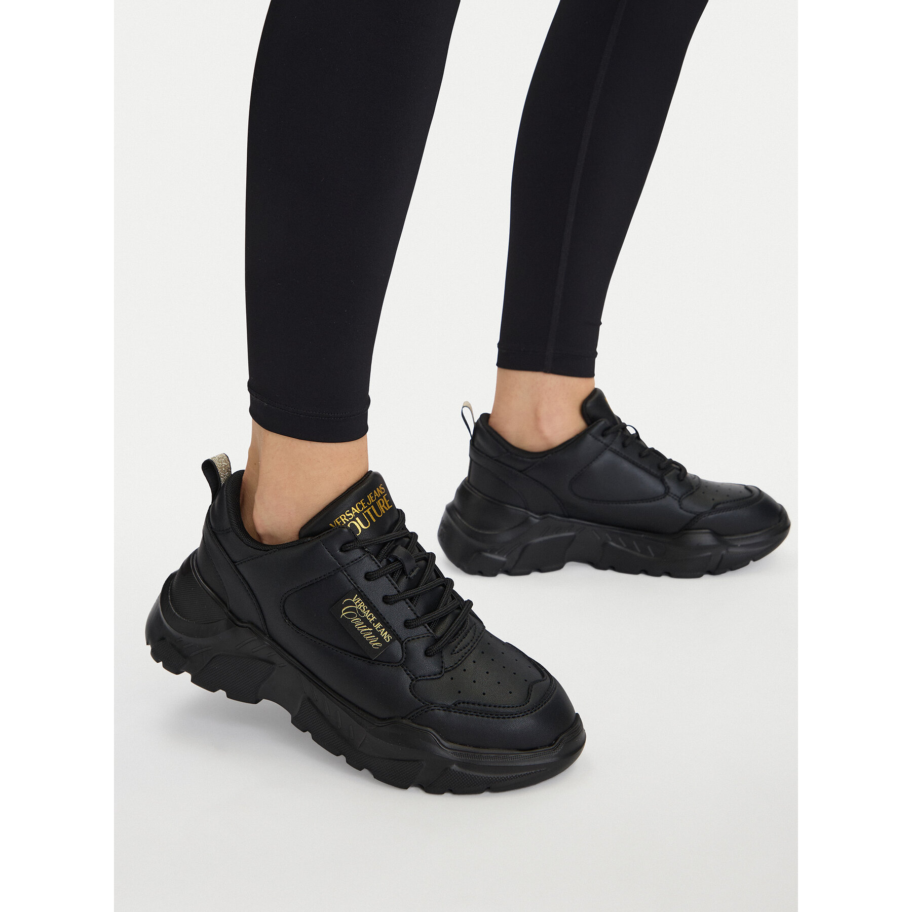 Sneakersy Versace Jeans Couture 80VA3SC2 ZPB71 899 Čierna