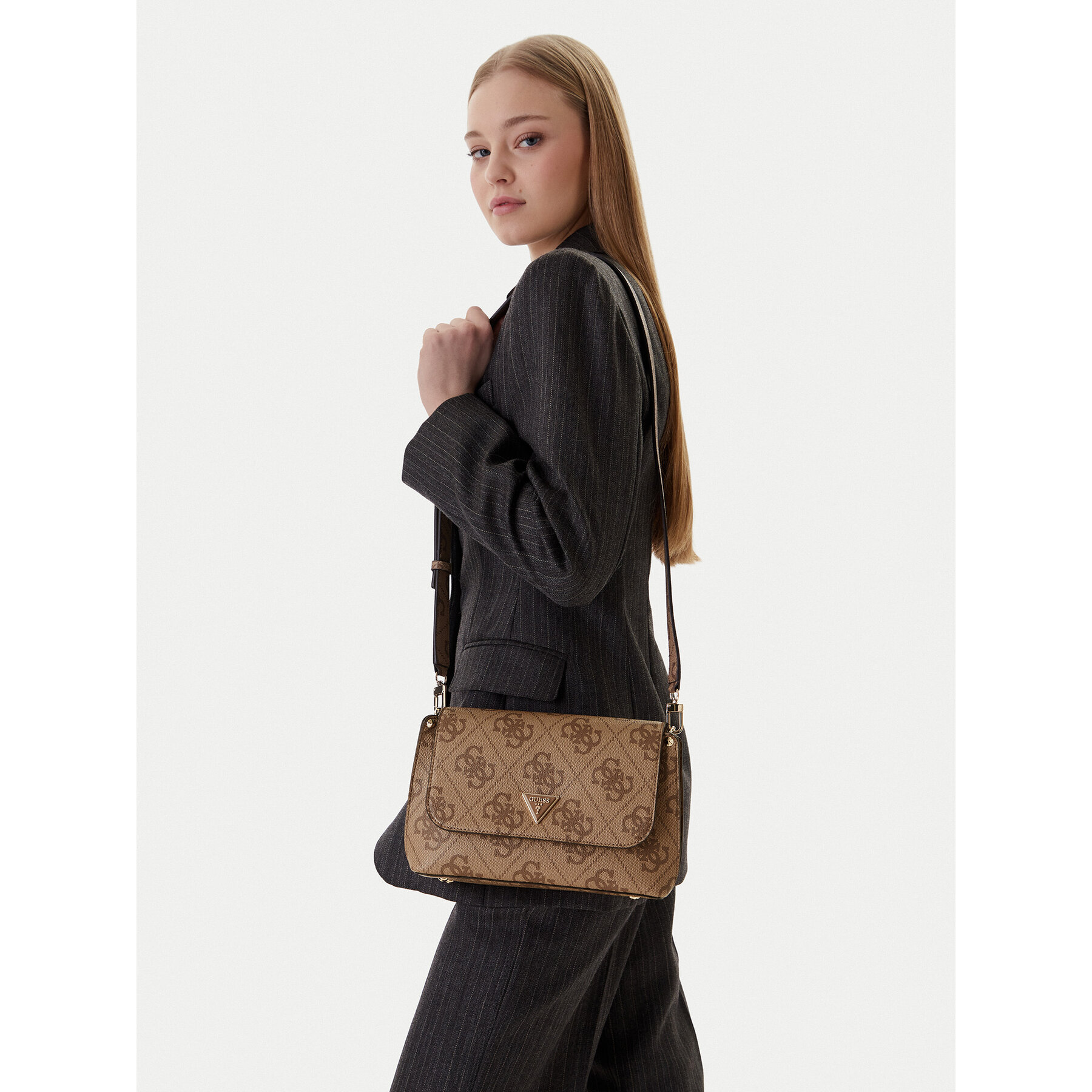 Torbica Guess Meridian II HWOS69 74200 Smeđa