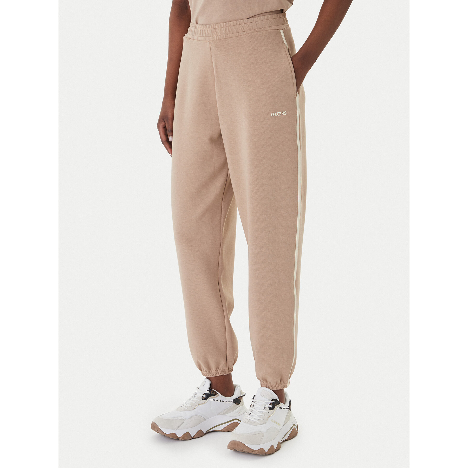Guess Jogginghose V6GB02 K2915 Beige Regular Fit