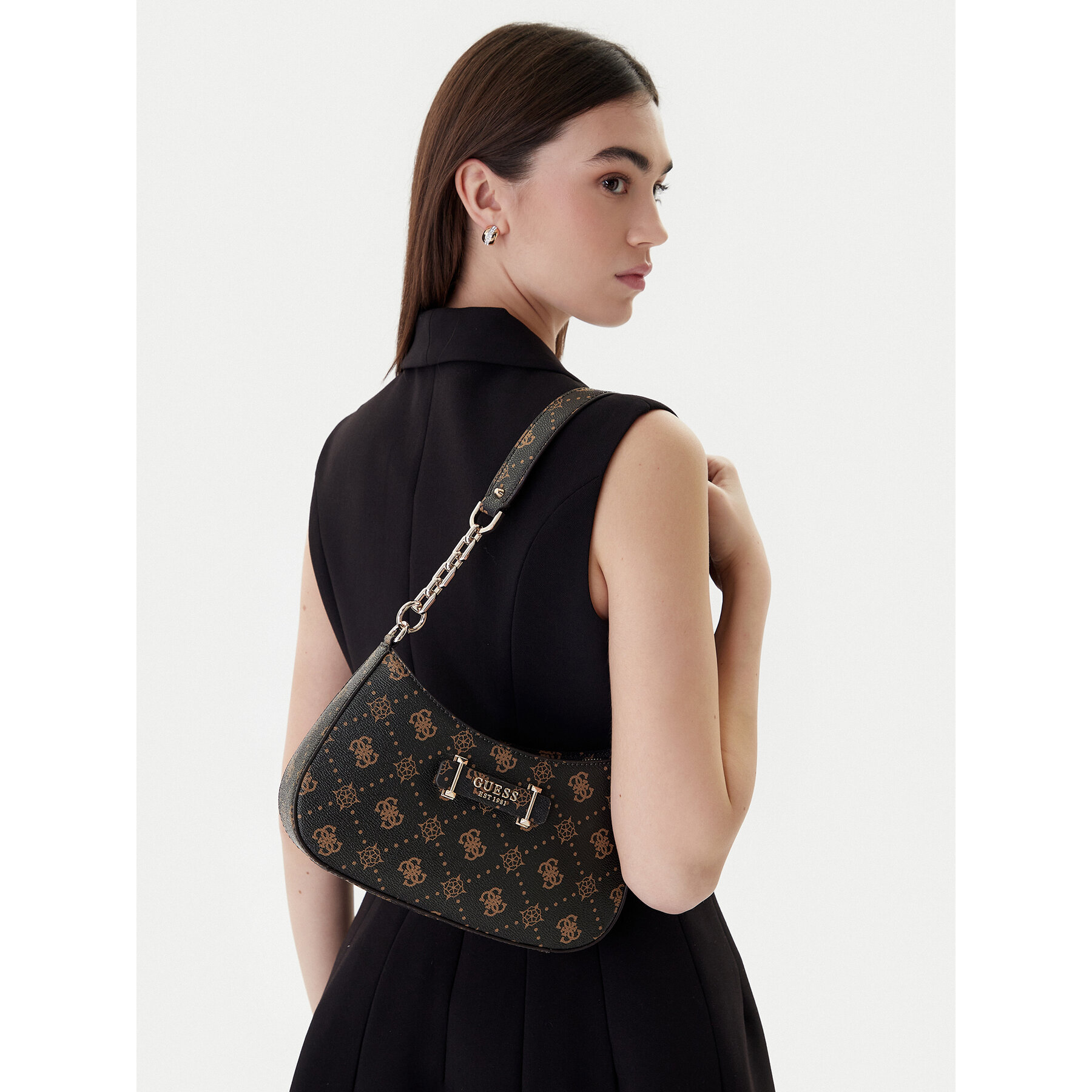 Дамска чанта Guess Carrie Logo HWGP98 98180 Кафяв