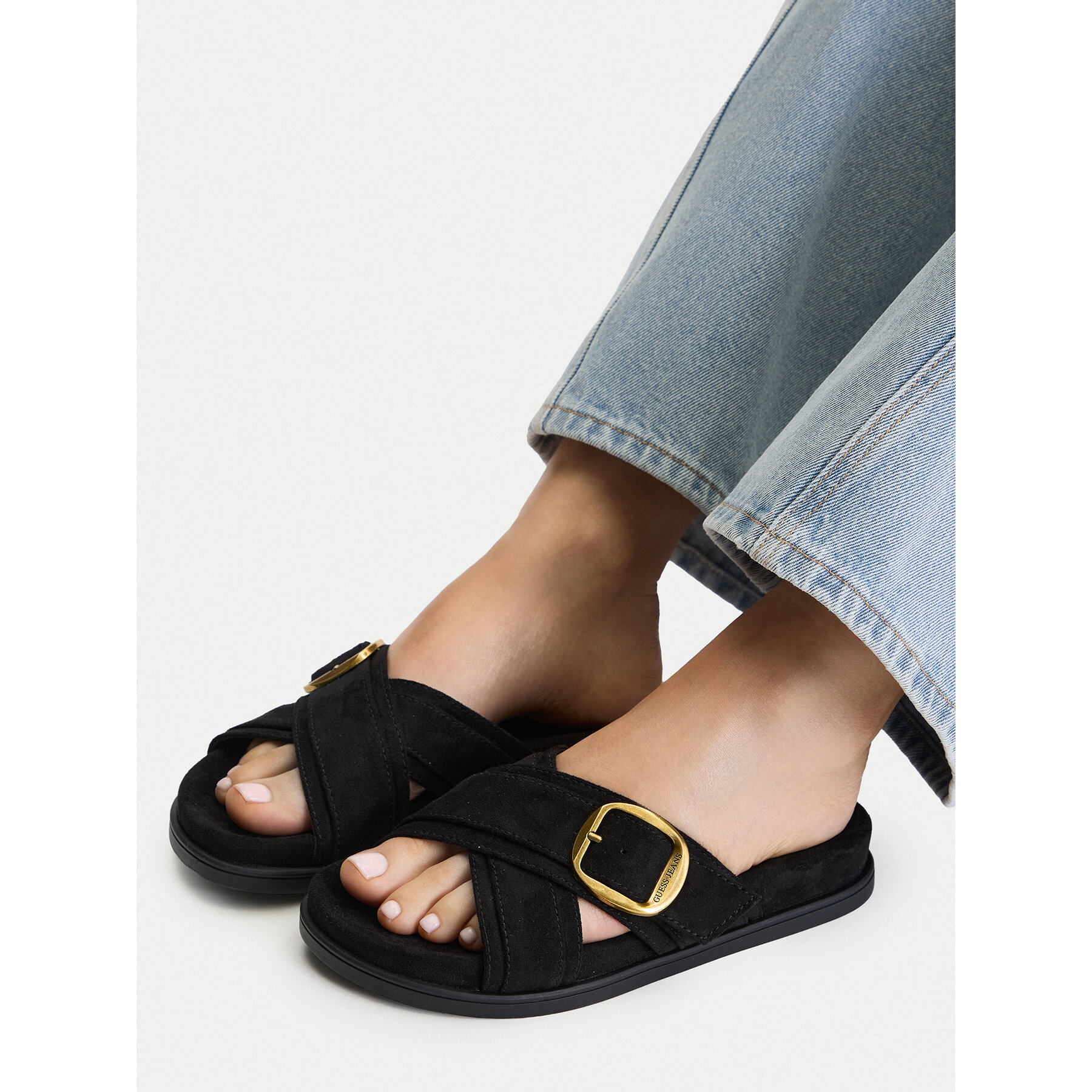 Natikače Guess Jeans CEO-HY1001-6 Crna