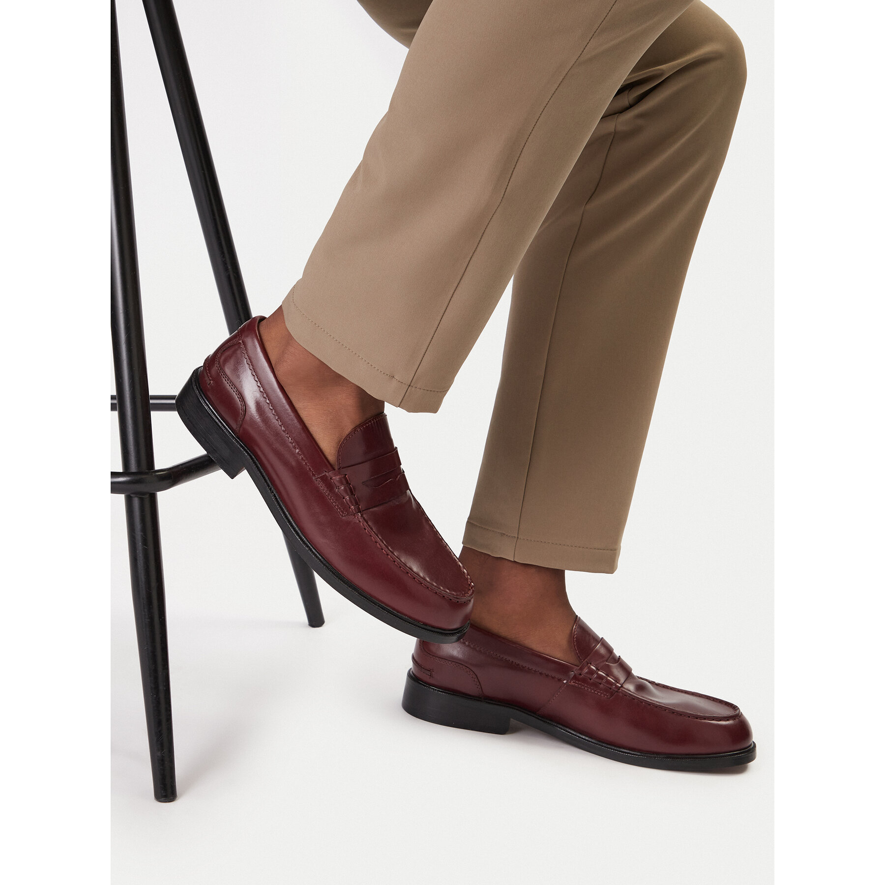 Mokasíny Clarks CraftJames Lo 26183358 Bordová