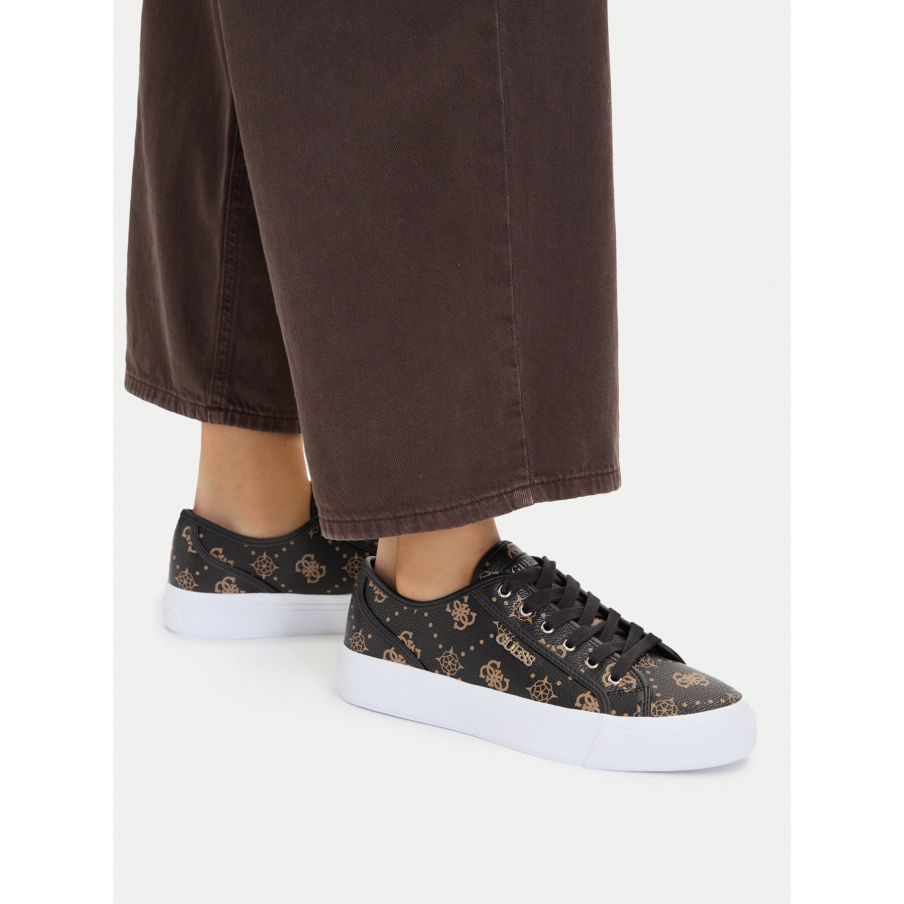 Tenisice Guess FLTJ10 FAL12 Tamno smeđa
