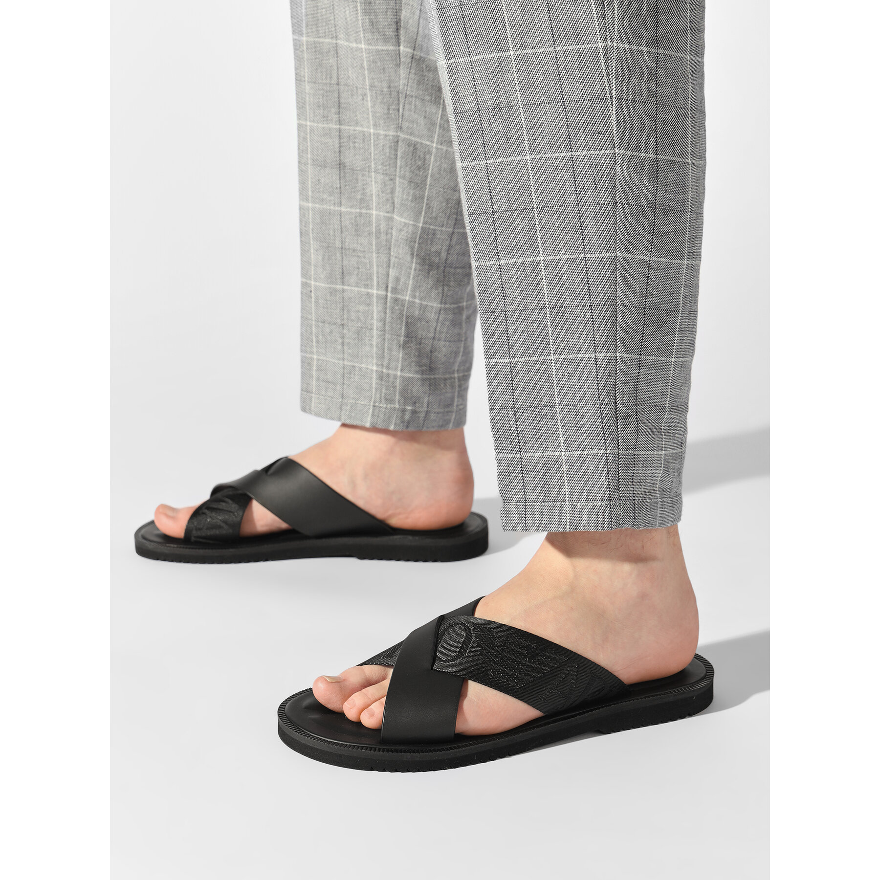 Чехли Emporio Armani X4P124 XN787 K001 Черен
