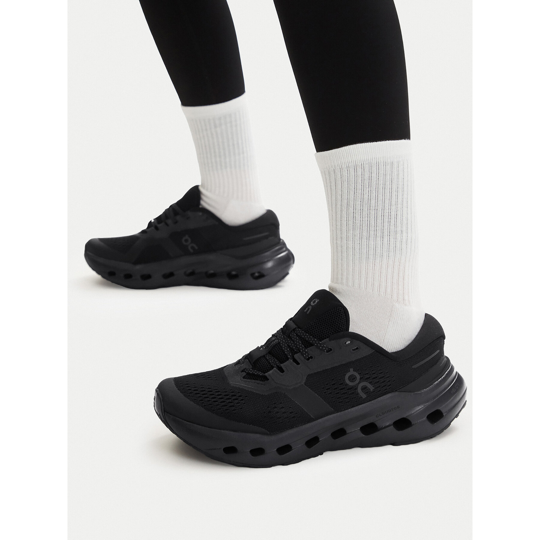 Pantofi pentru alergare On Cloudrunner 3 3WG10051043 Negru