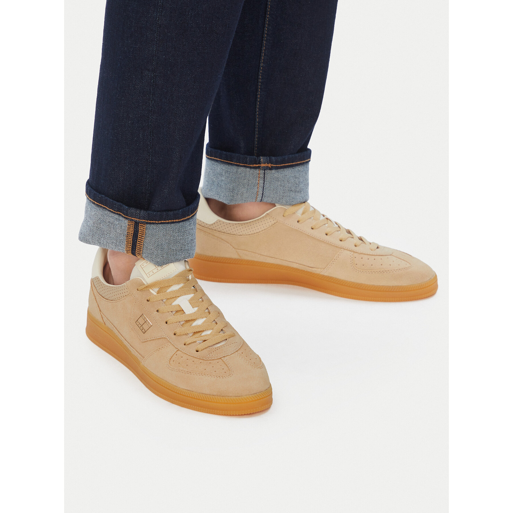 Сникърси Tommy Jeans The Greenwich Edge Suede EM0EM01732 Светлобежов