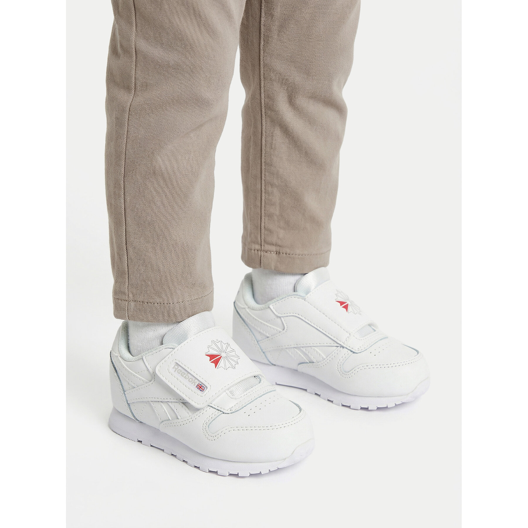 Superge Reebok EO-CLASSIC LEATHER 100256739 Bela