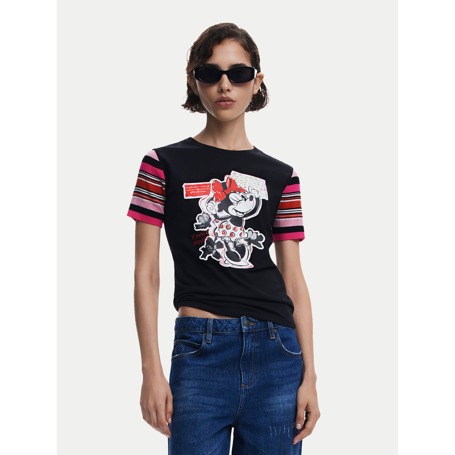 Desigual T-shirt Minnie 25SWTK39 Crna Slim Fit