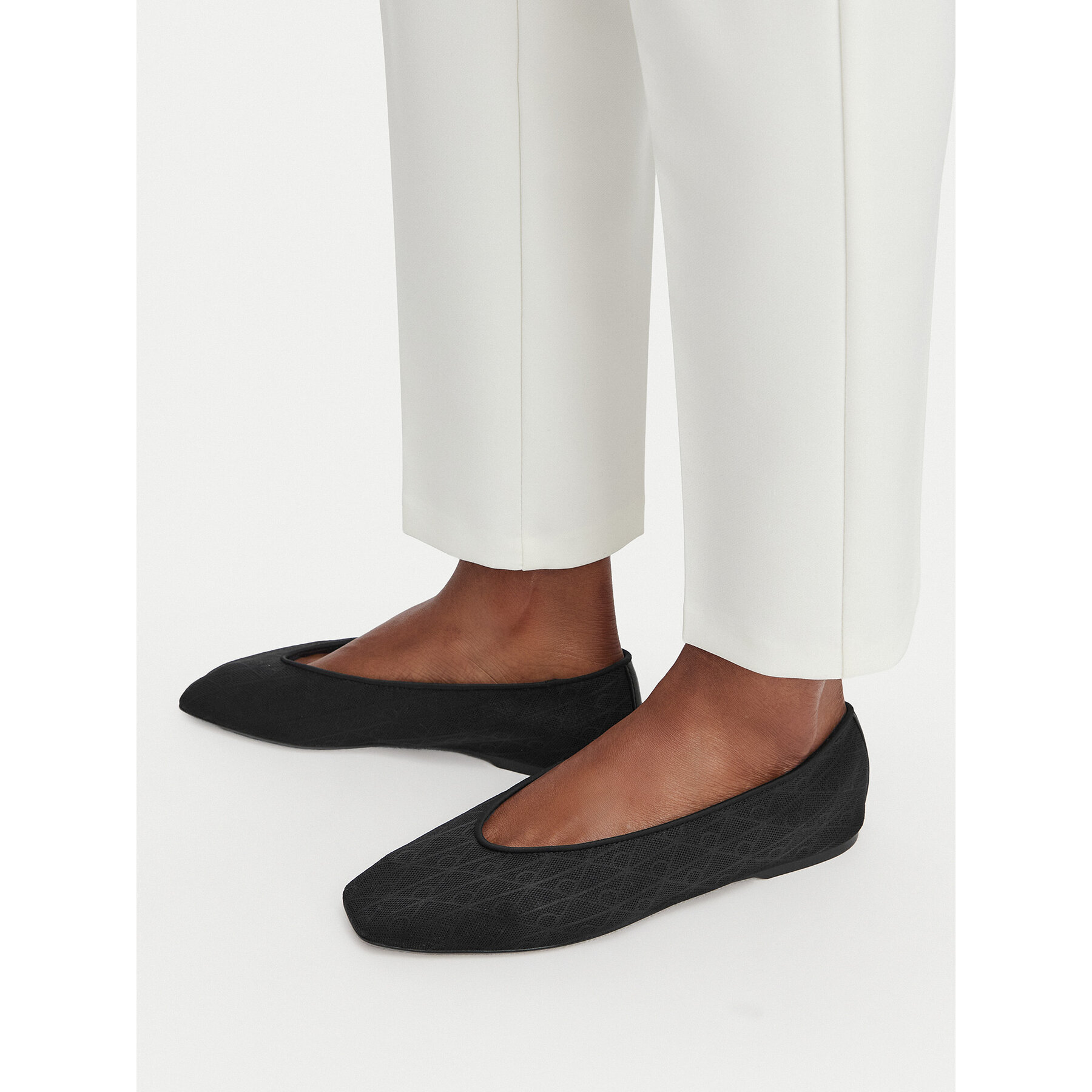 Balerinke Calvin Klein Square Ballerina Aop Mesh HW0HW02937 Črna