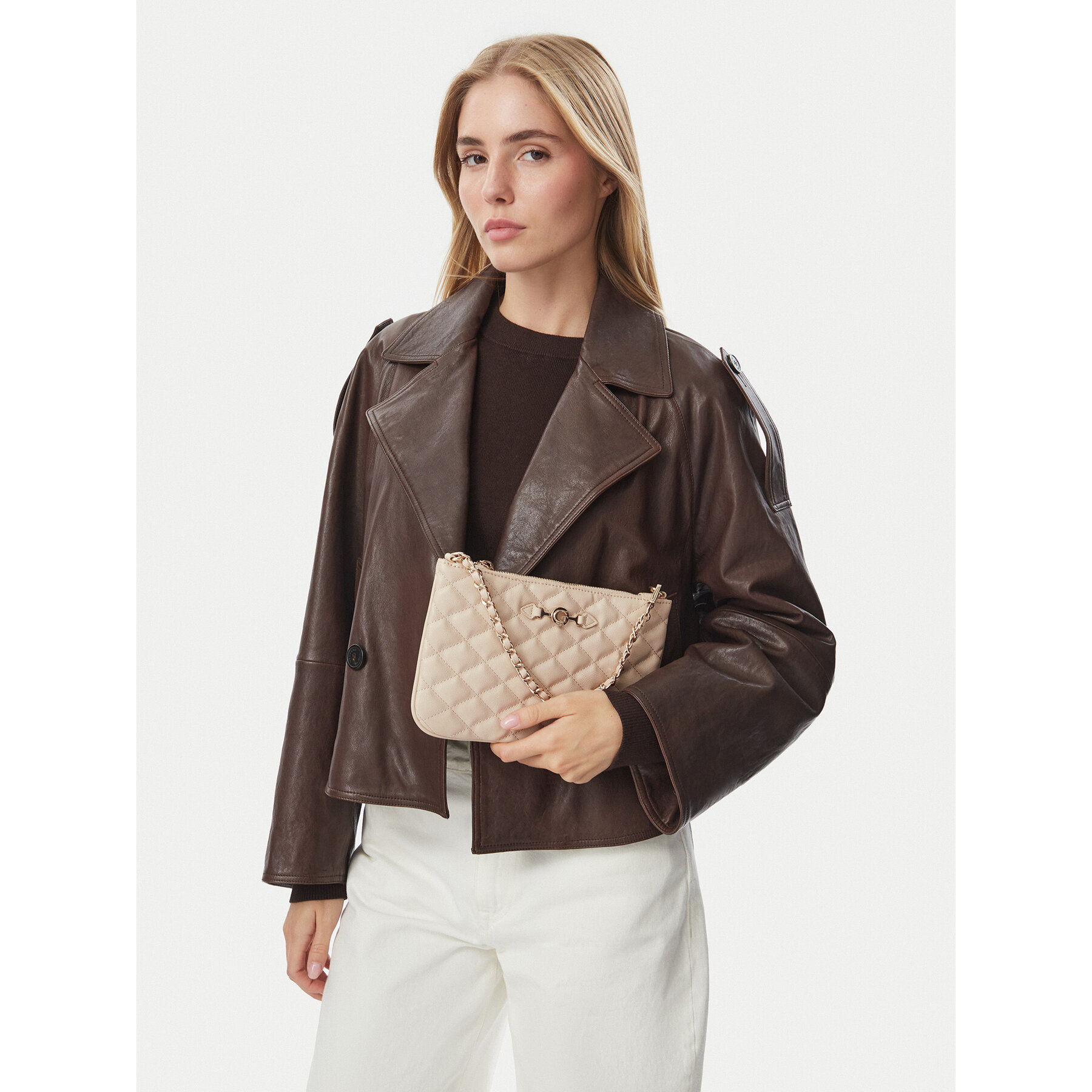 Rankinė Guess PW7587 P6474 Šviesiai smėlinė