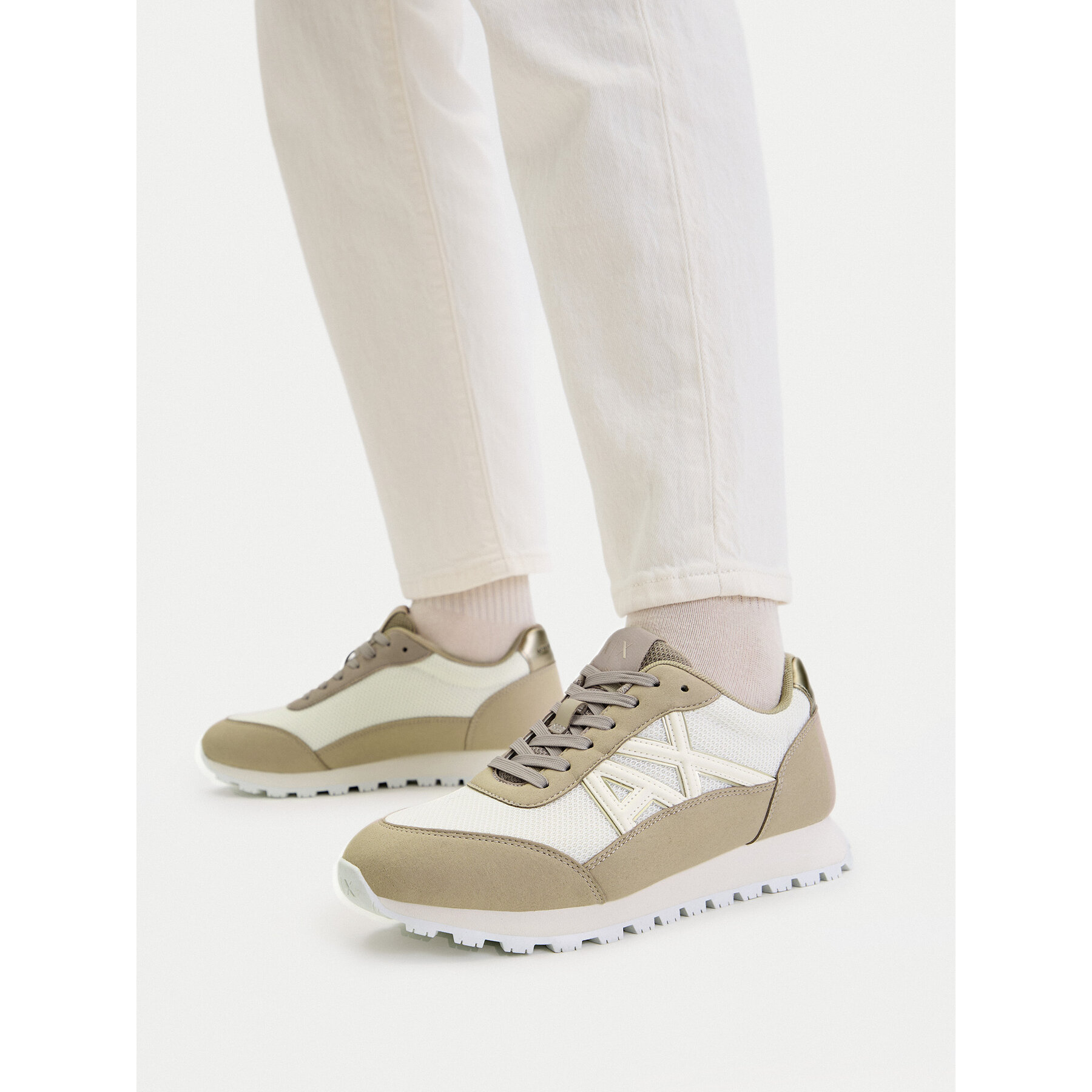 Sneakers Armani Exchange XW002150 AF19388 MZ396 Bej