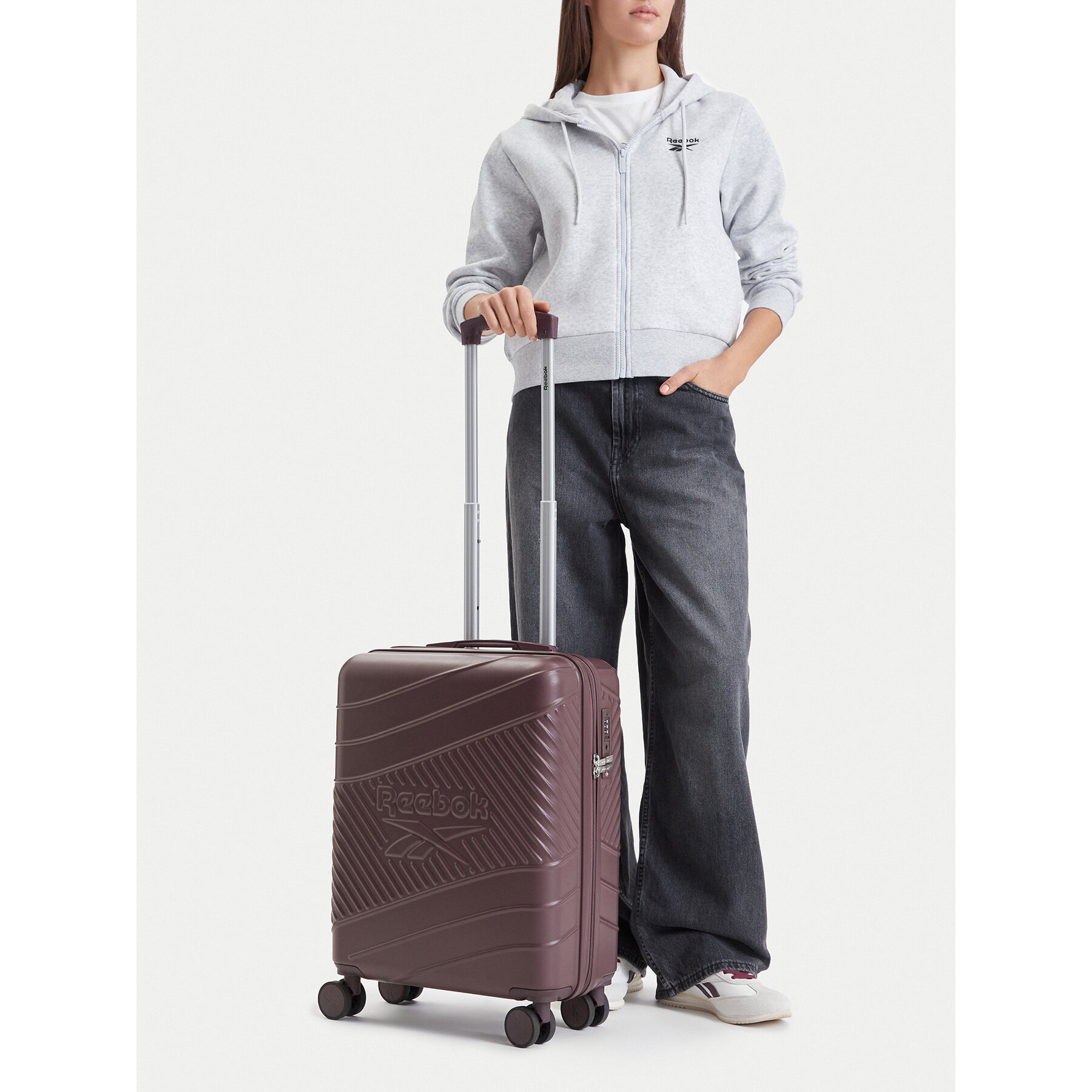 Rankinio bagažo lagaminas Reebok CWBEO-RBK-MS-005-S Violetinė