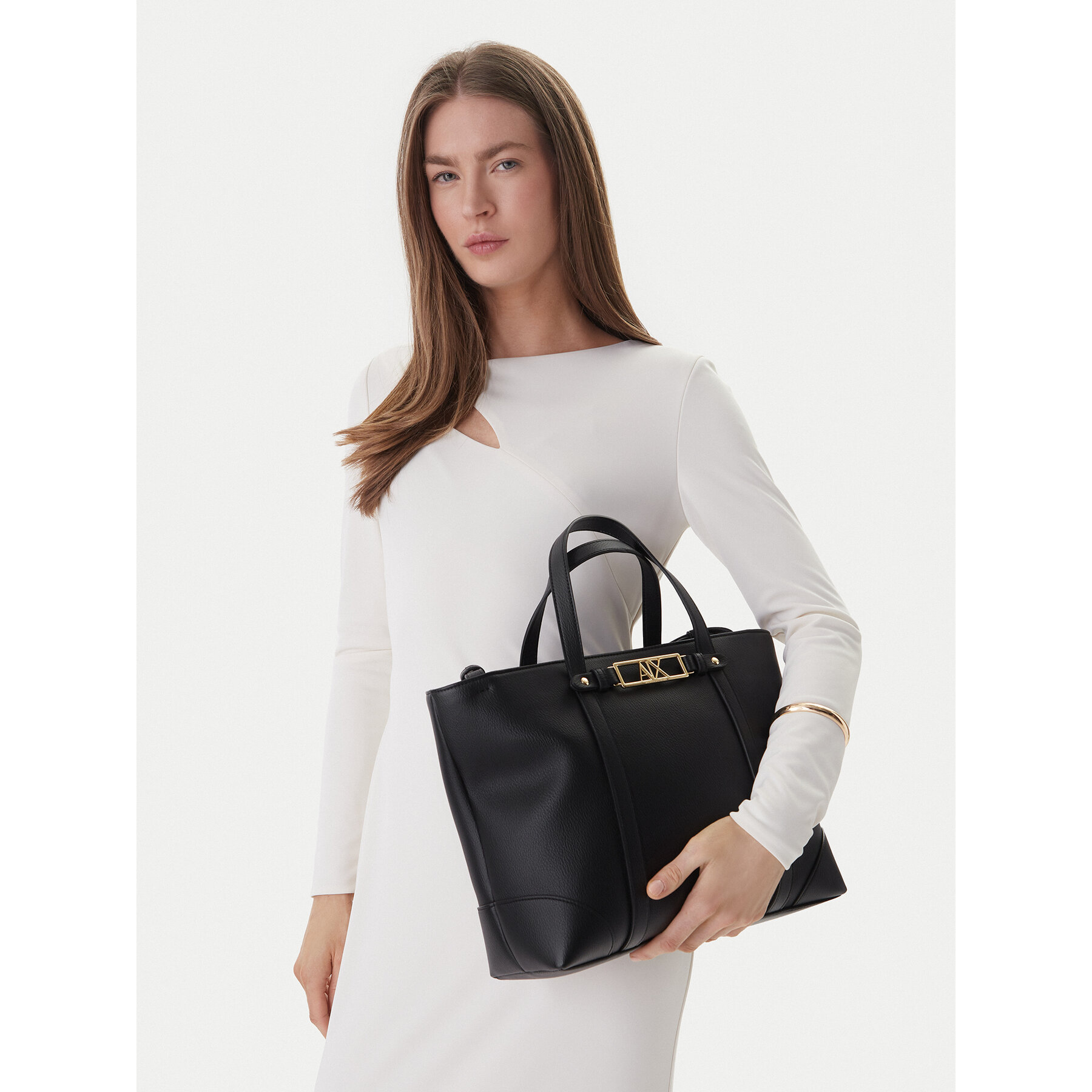 Дамска чанта Armani Exchange XW002609 AF15632 UC010 Черен