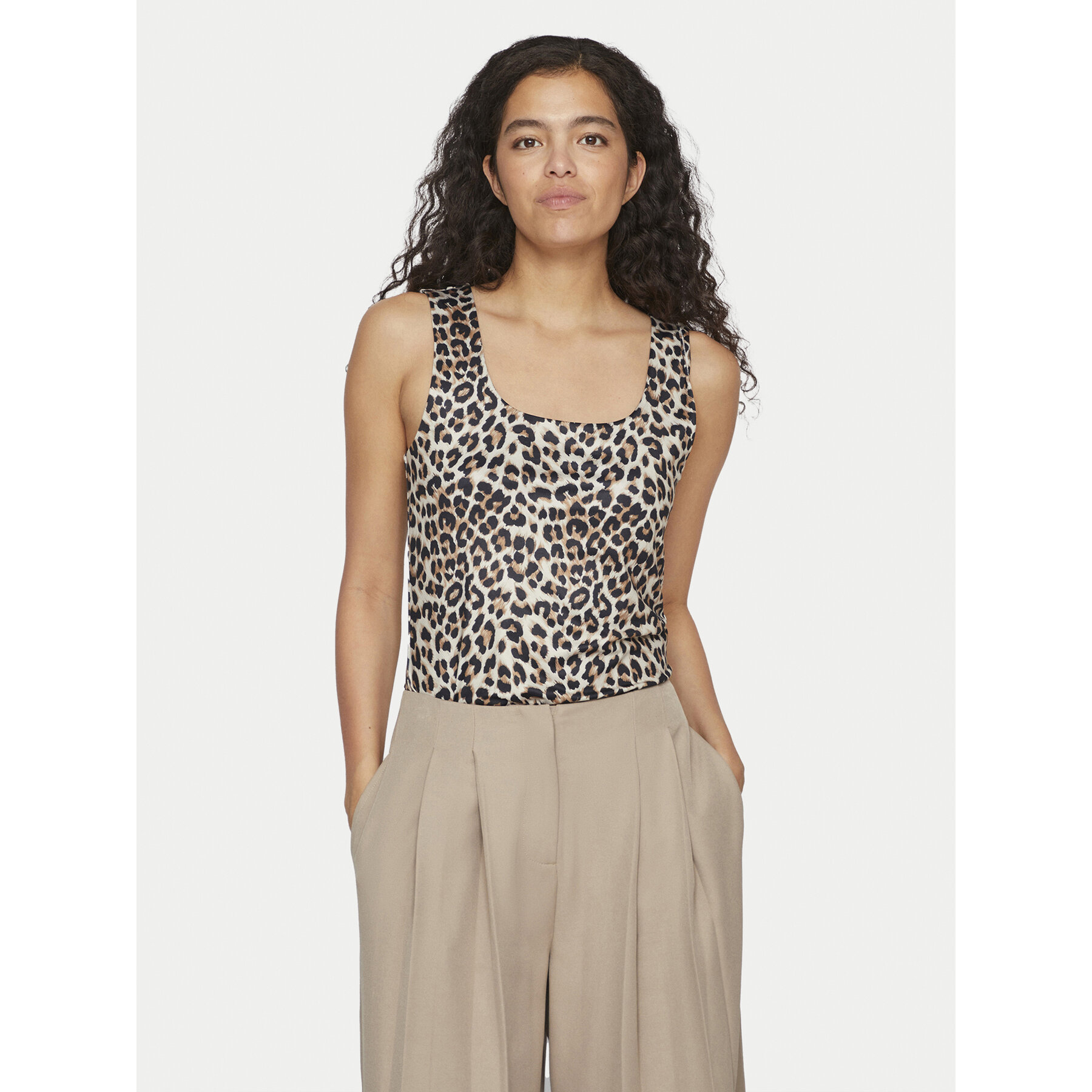 Vila Τοπ Kenza 14106850 Καφέ Slim Fit