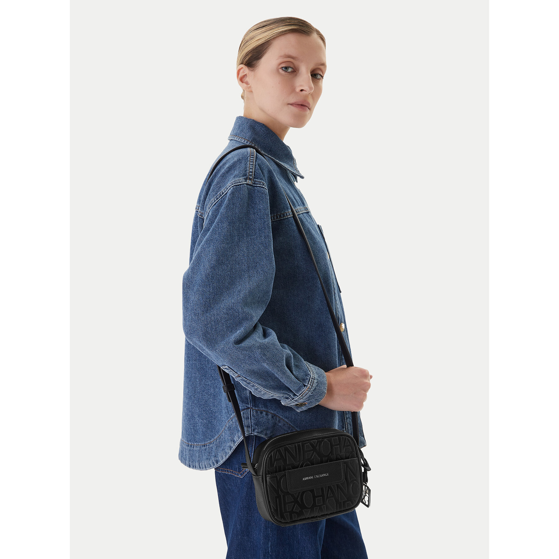 Kabelka Armani Exchange XW001578 AF15774 UC001 Čierna