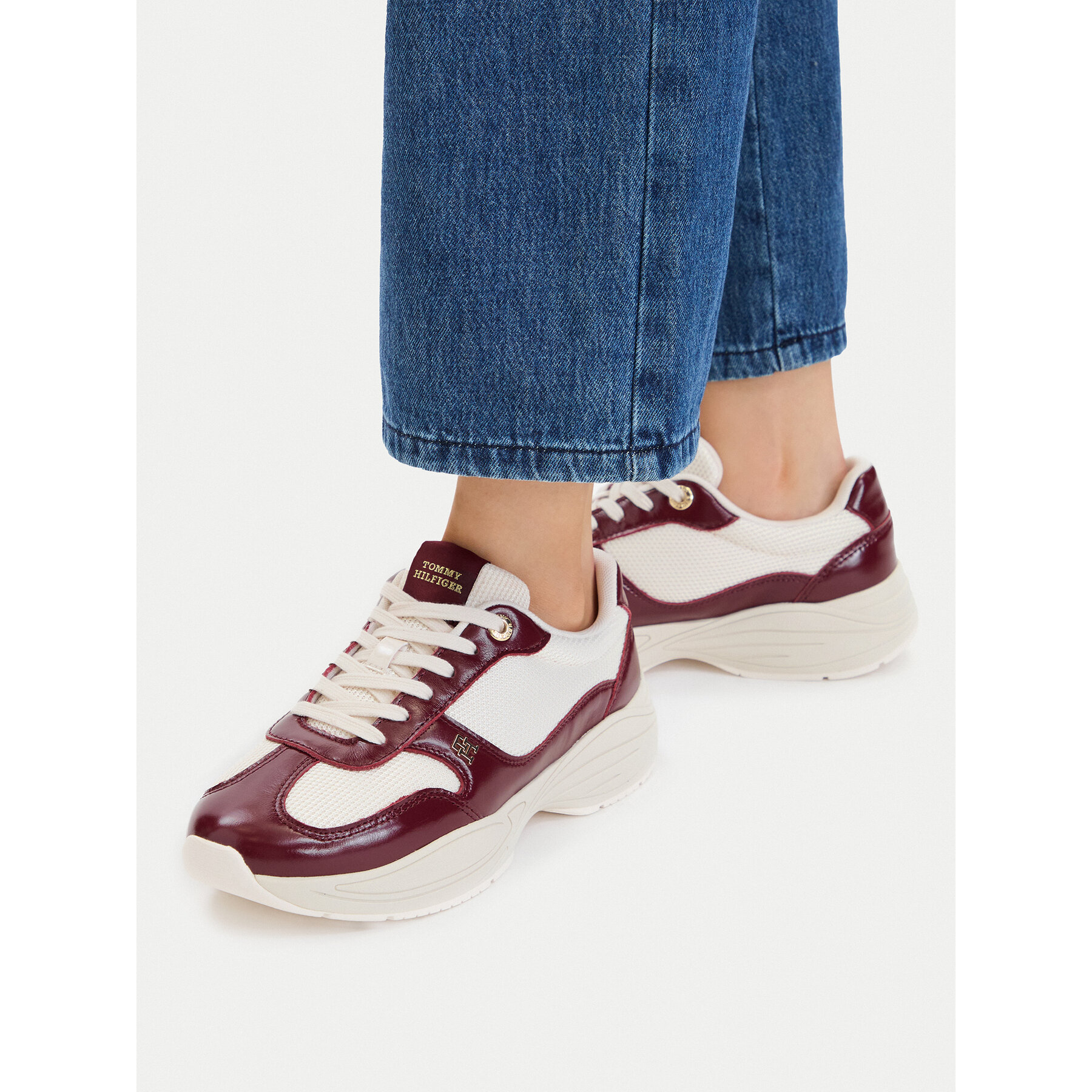 Sneakersy Tommy Hilfiger Modern Runner Shiny Leather FW0FW09413 Bordová