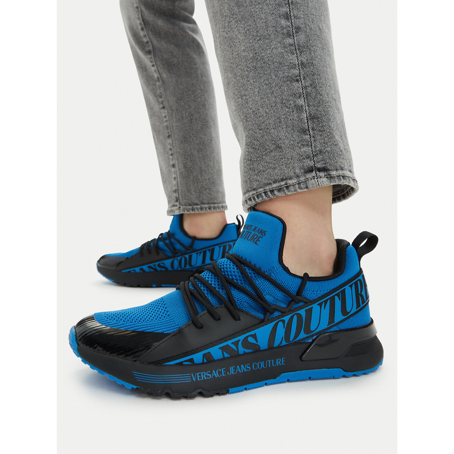 Sneakersy Versace Jeans Couture 80YA3SA3 Modrá