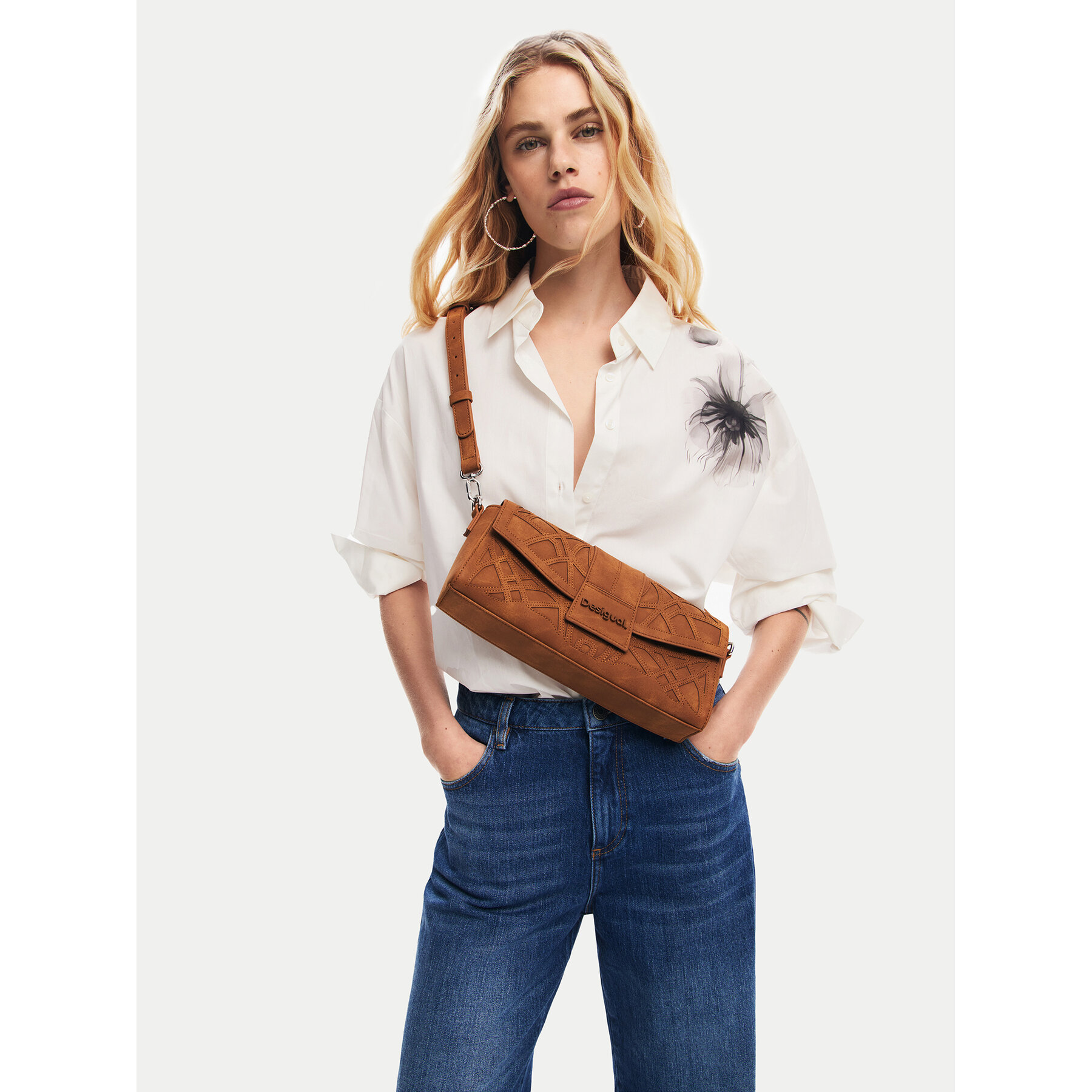 Bolso Desigual Oasis Eden 24WAXP95 Marrón
