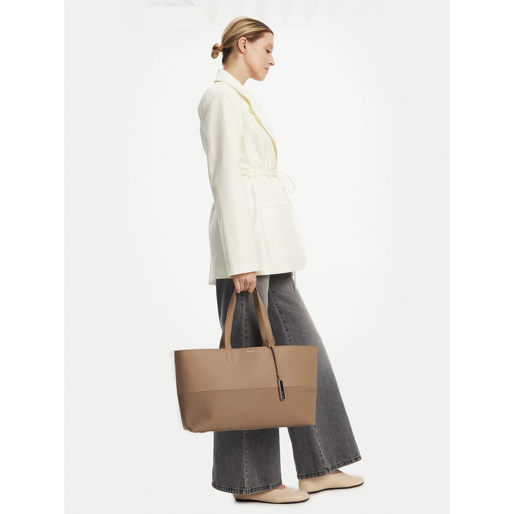 Дамска чанта Calvin Klein Ck Mixmedia Shopper_Mono K60K613166 Бежов