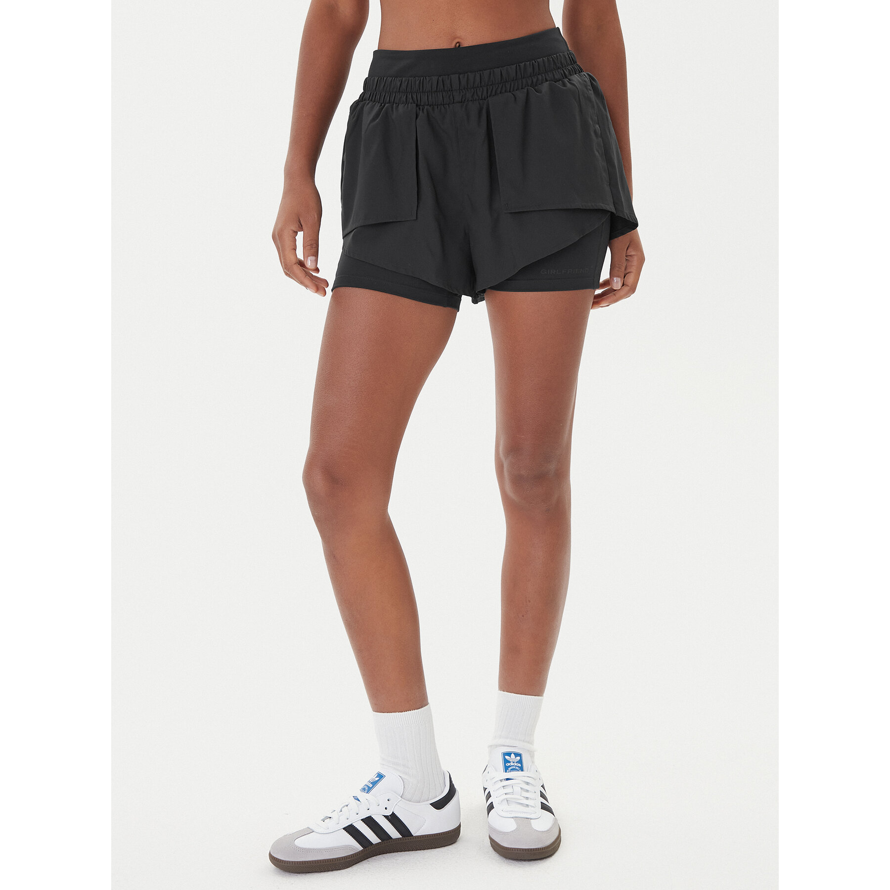 Girlfriend Collective Sportshorts Fallon 4093 Schwarz Regular Fit