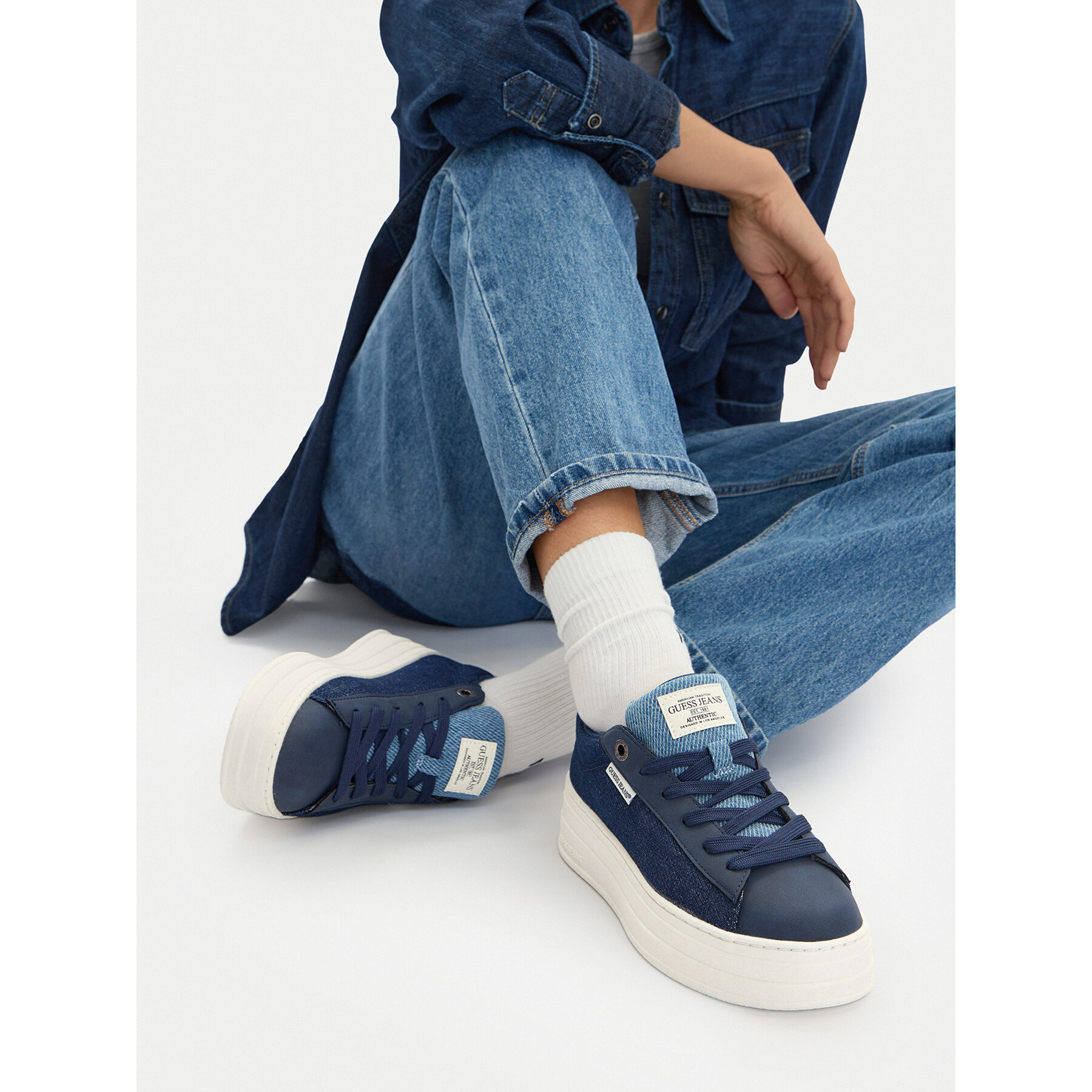 Tenisice Guess Jeans WBEO-GSJ0917 Plava