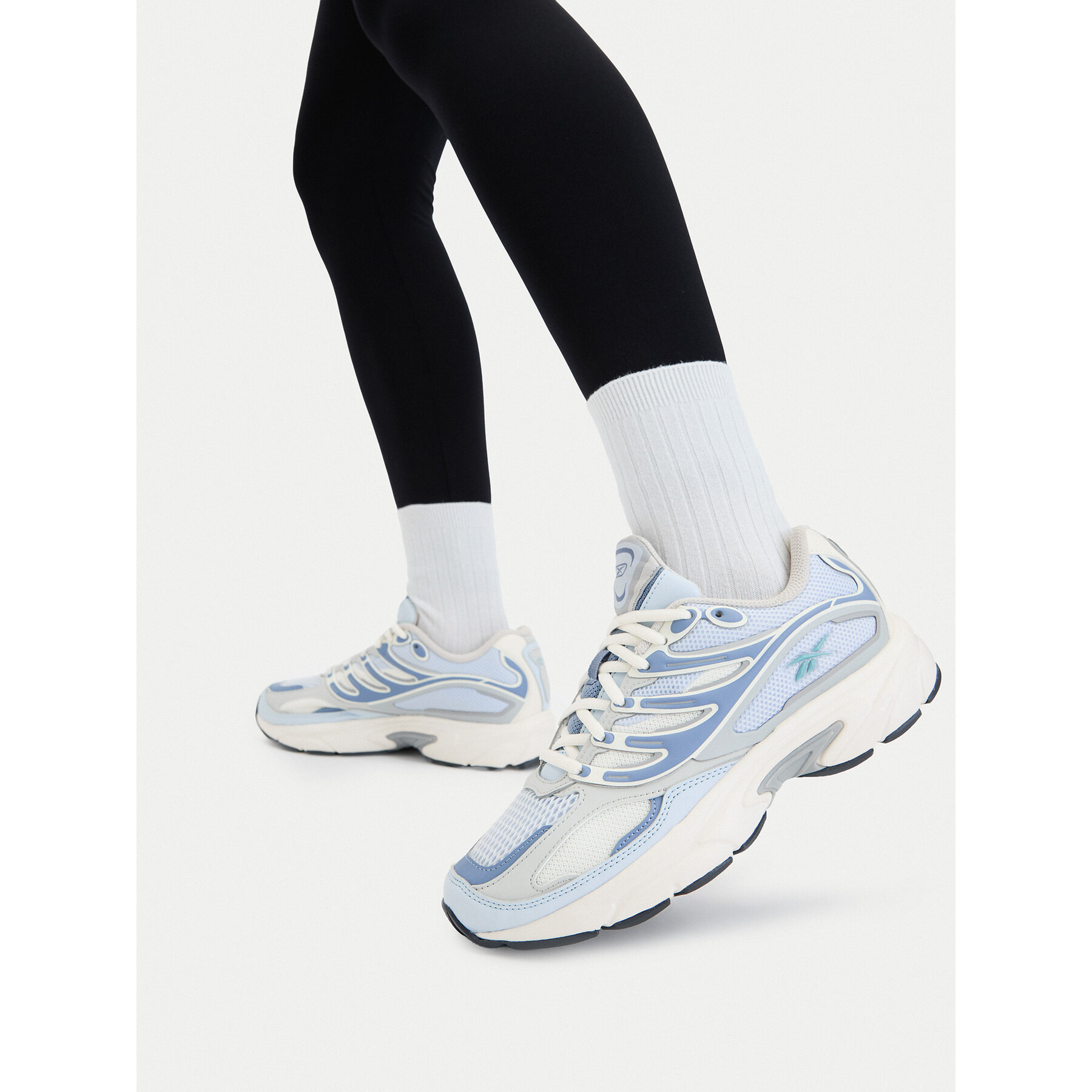 Сникърси Reebok EO-Premier Roand Control 100274642 Светлосин