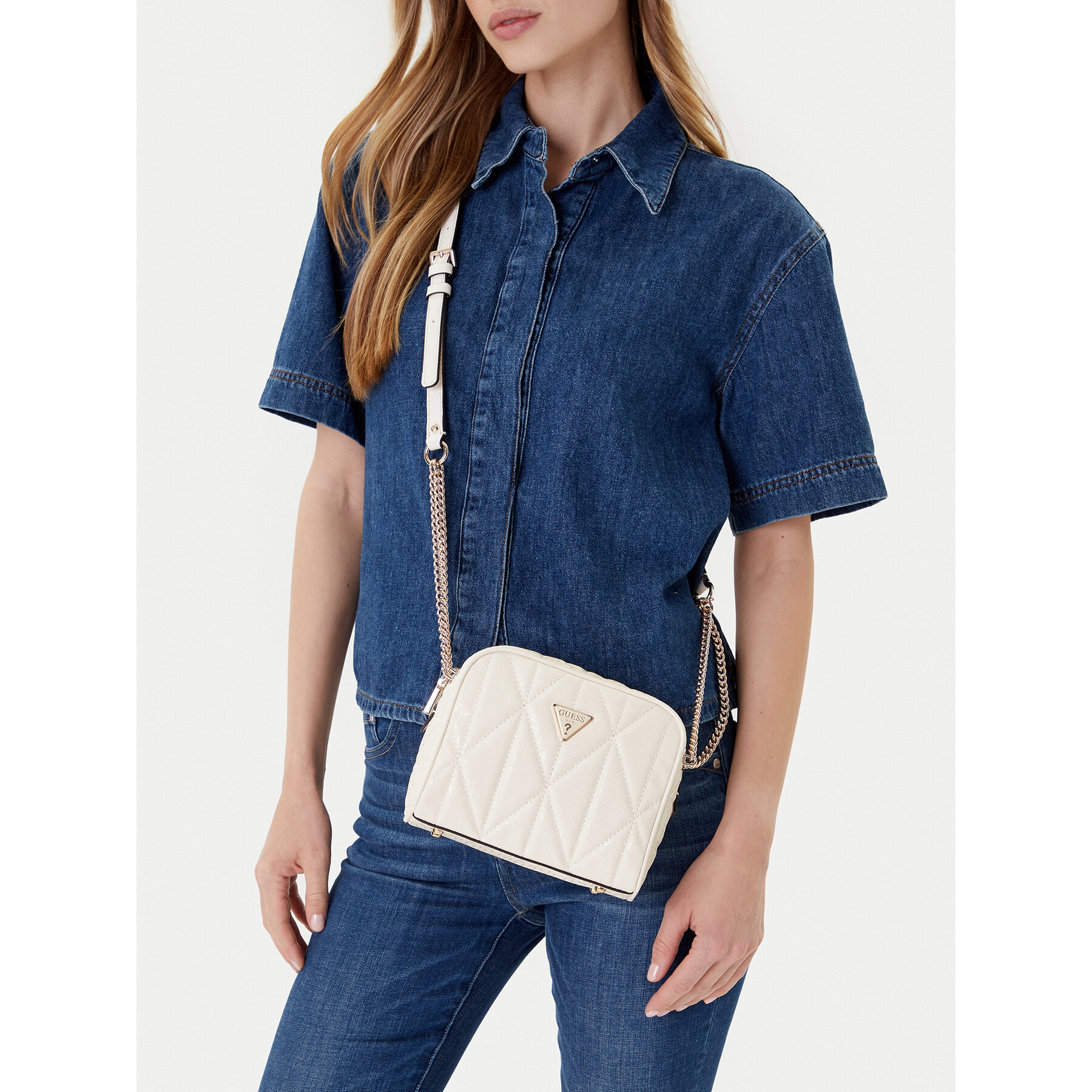 Дамска чанта Guess Aldina HWGG96 63140 Бял