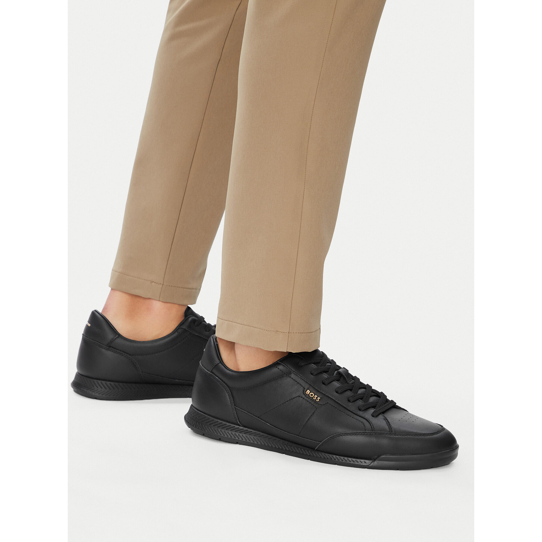 Sneakersy BOSS Nitan 50552880 Čierna