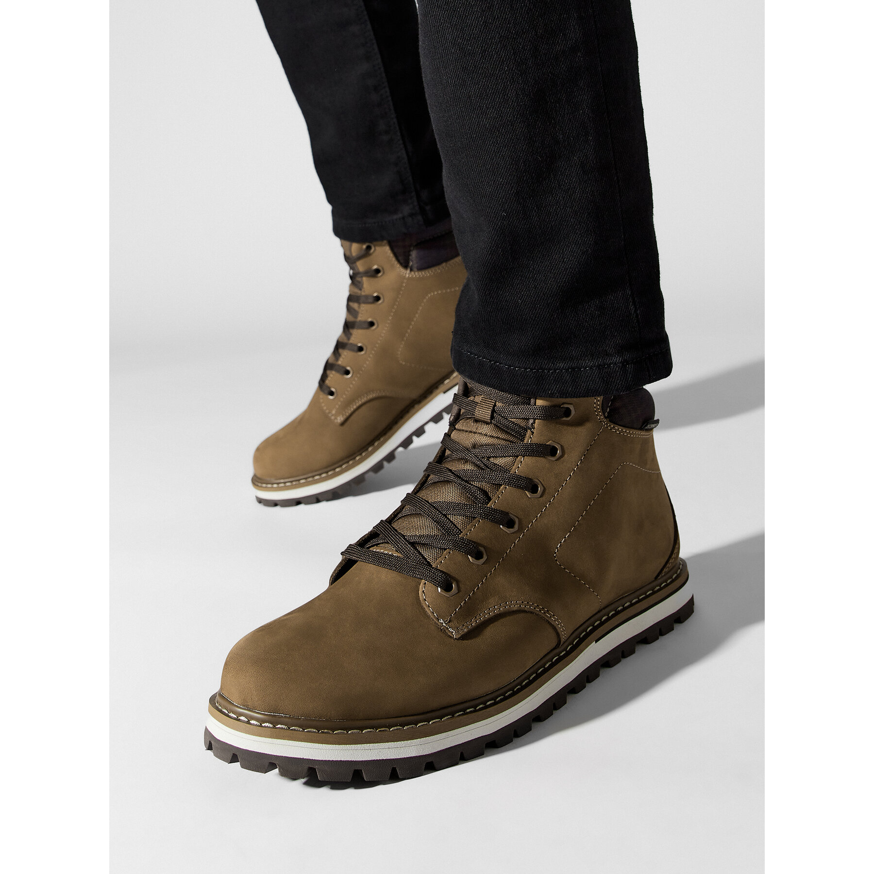 Pohodni čevlji CMP Dorado Lifestyle Shoe Wp 39Q4937 Khaki