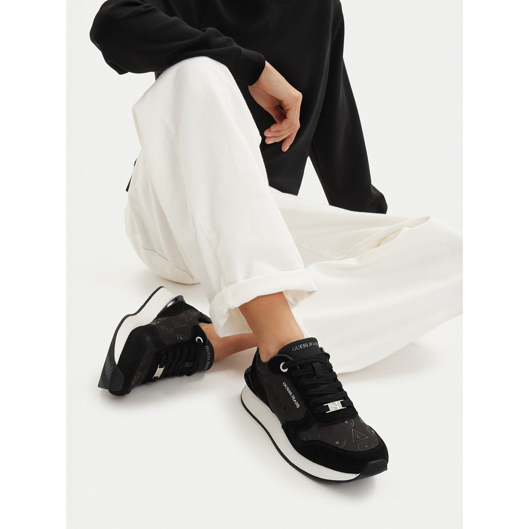Sneakers Guess Jeans CWBEO-K250087 Negru