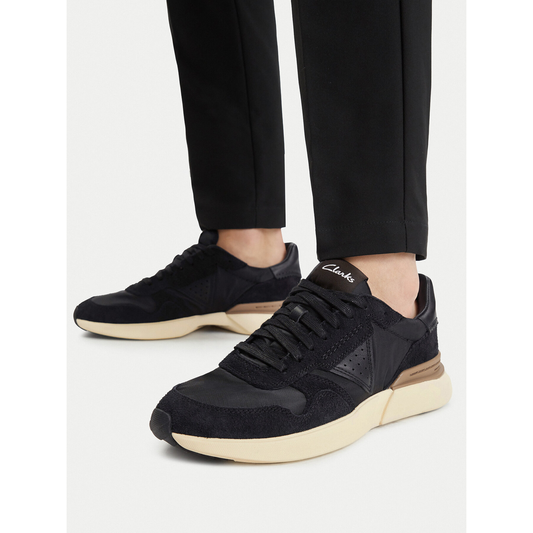 Сникърси Clarks CraftWick Lace 26328471 Черен