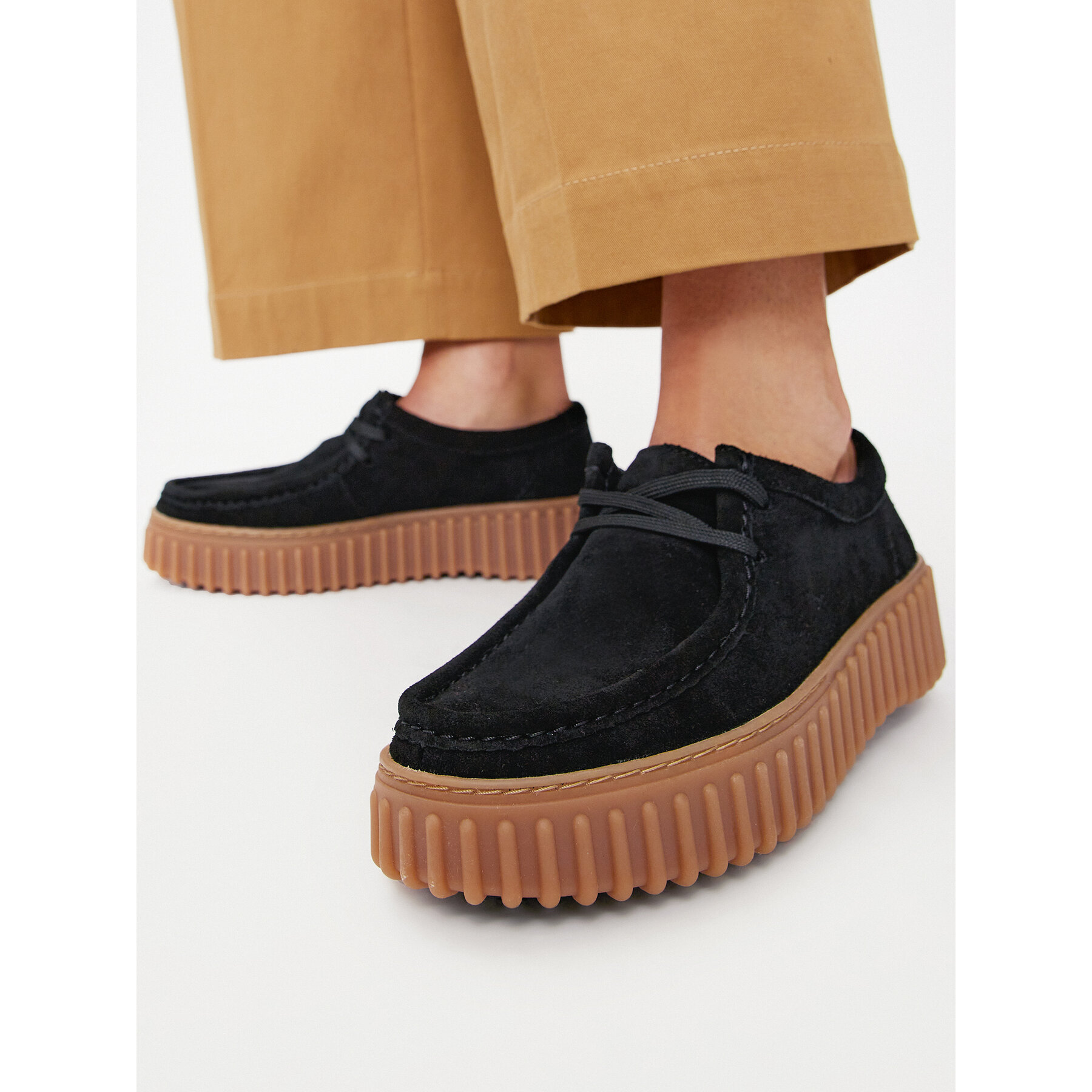 Cipele Clarks Torhill Bee 26172044 Crna