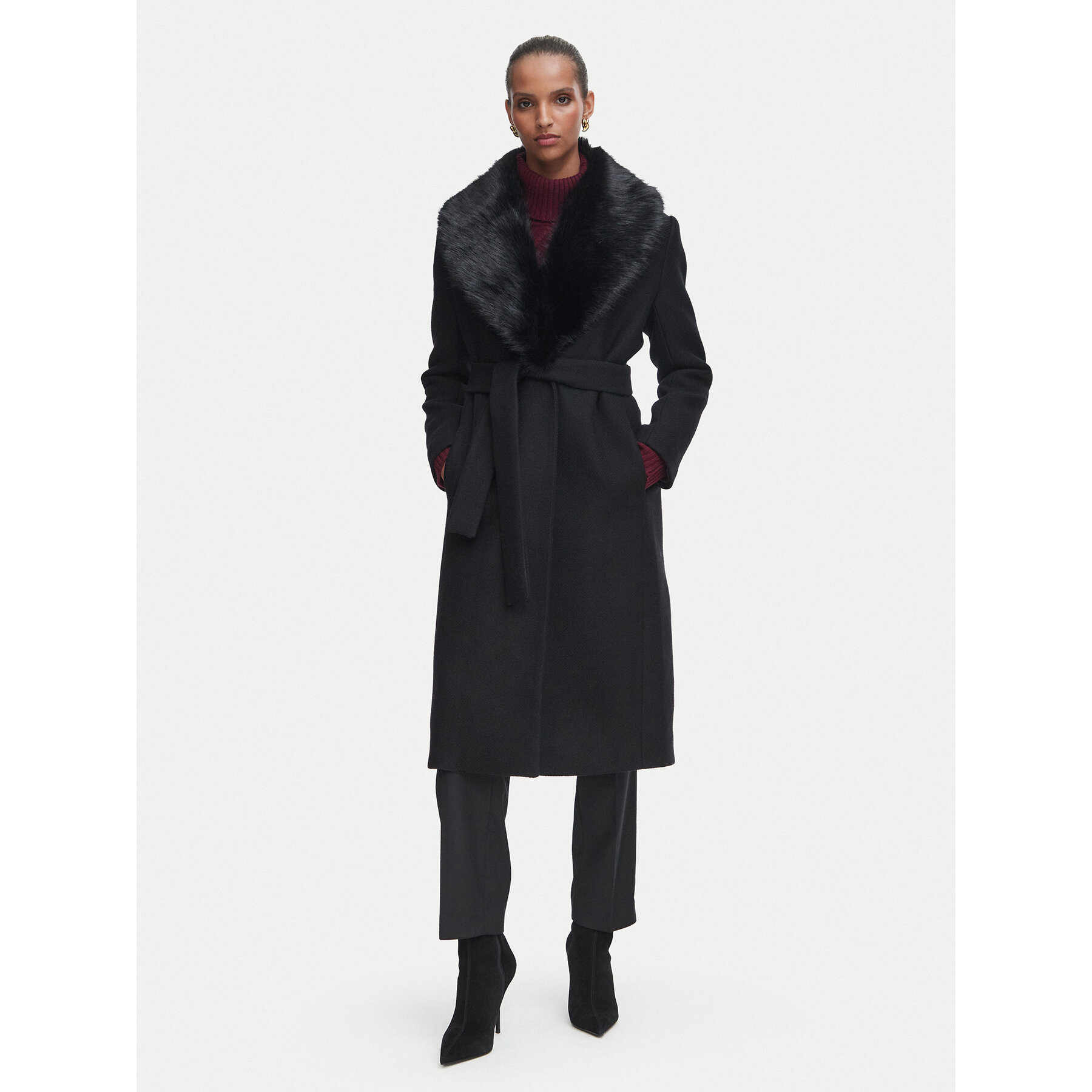 Rinascimento Wollmantel CFC0130536003 Schwarz Regular Fit