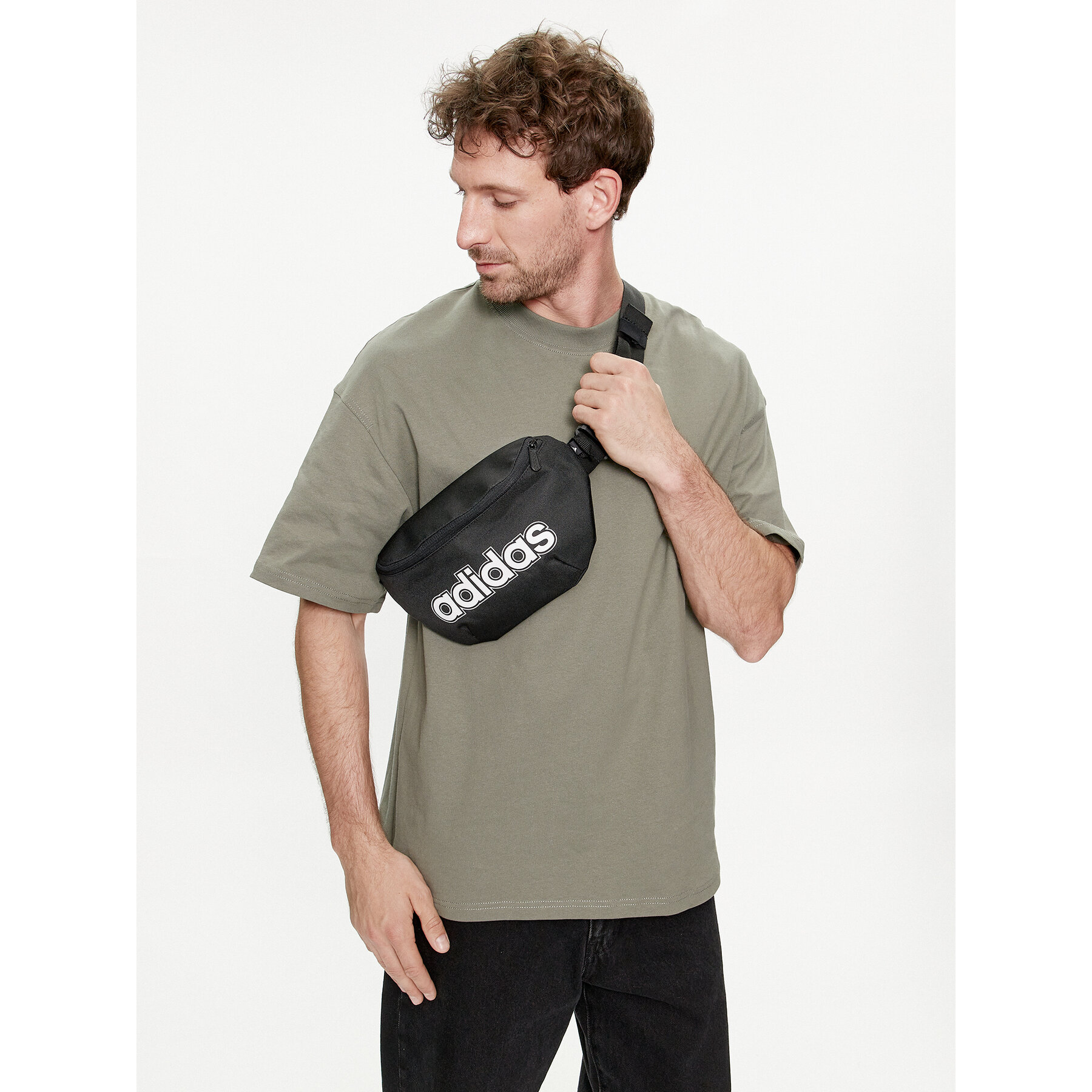Ľadvinka adidas Classic Foundation Waist Bag HT4777 Čierna