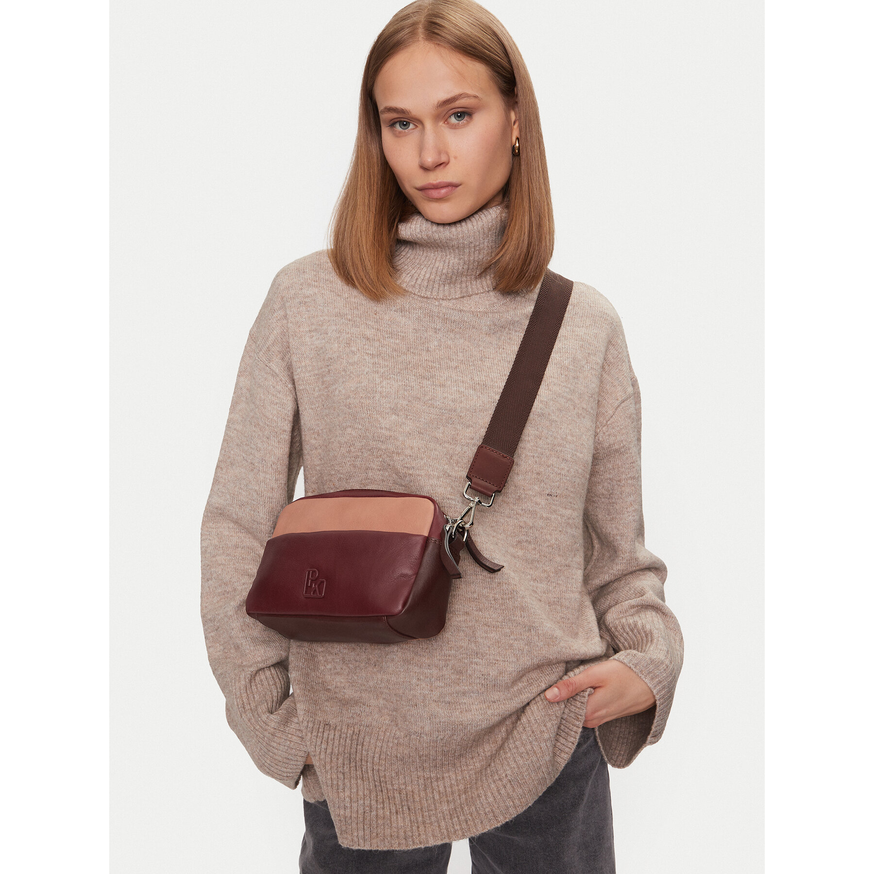 Geantă Pikolinos WHA-1111C1 Vișiniu