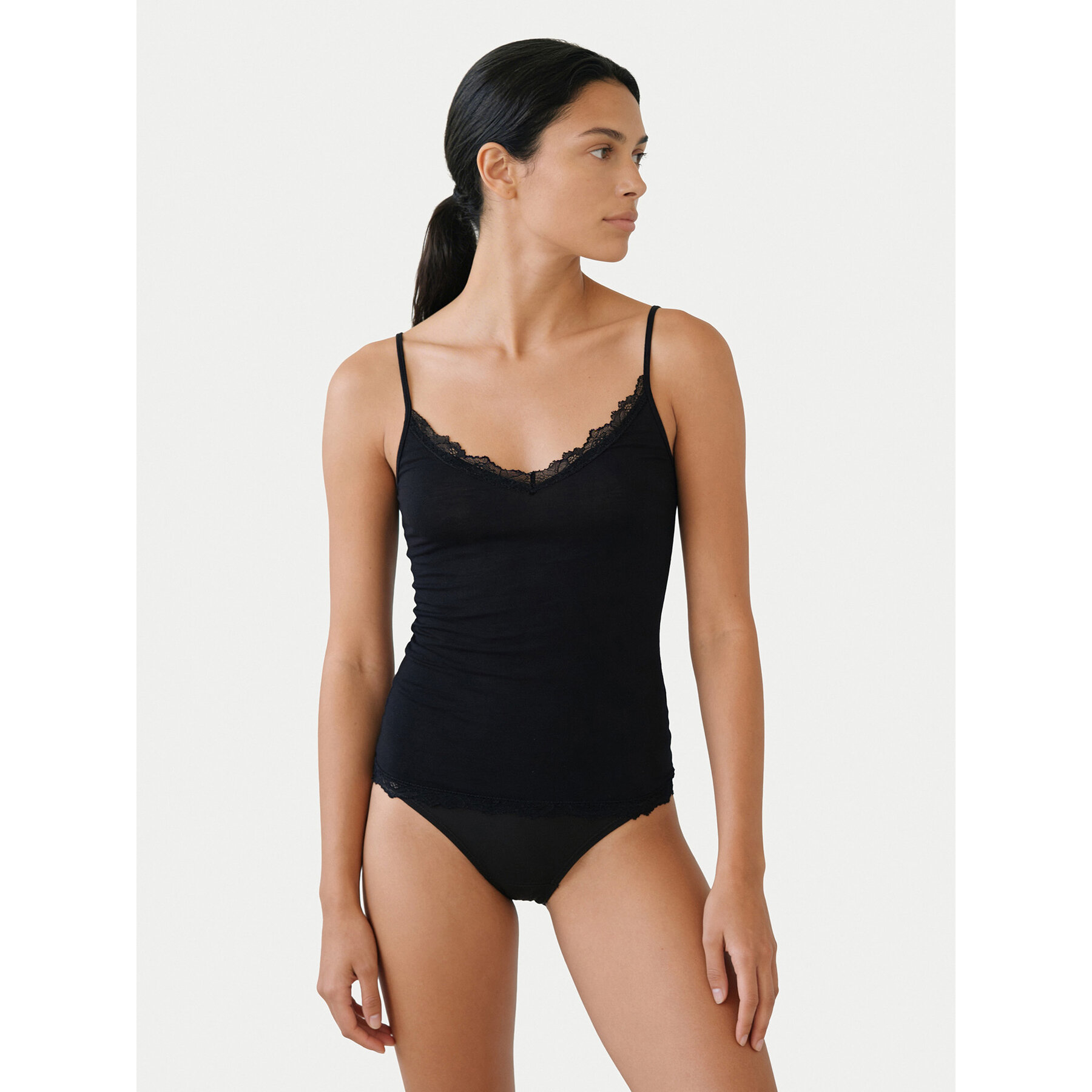 Ysabel Mora Unterhemd 19459 Schwarz Slim Fit