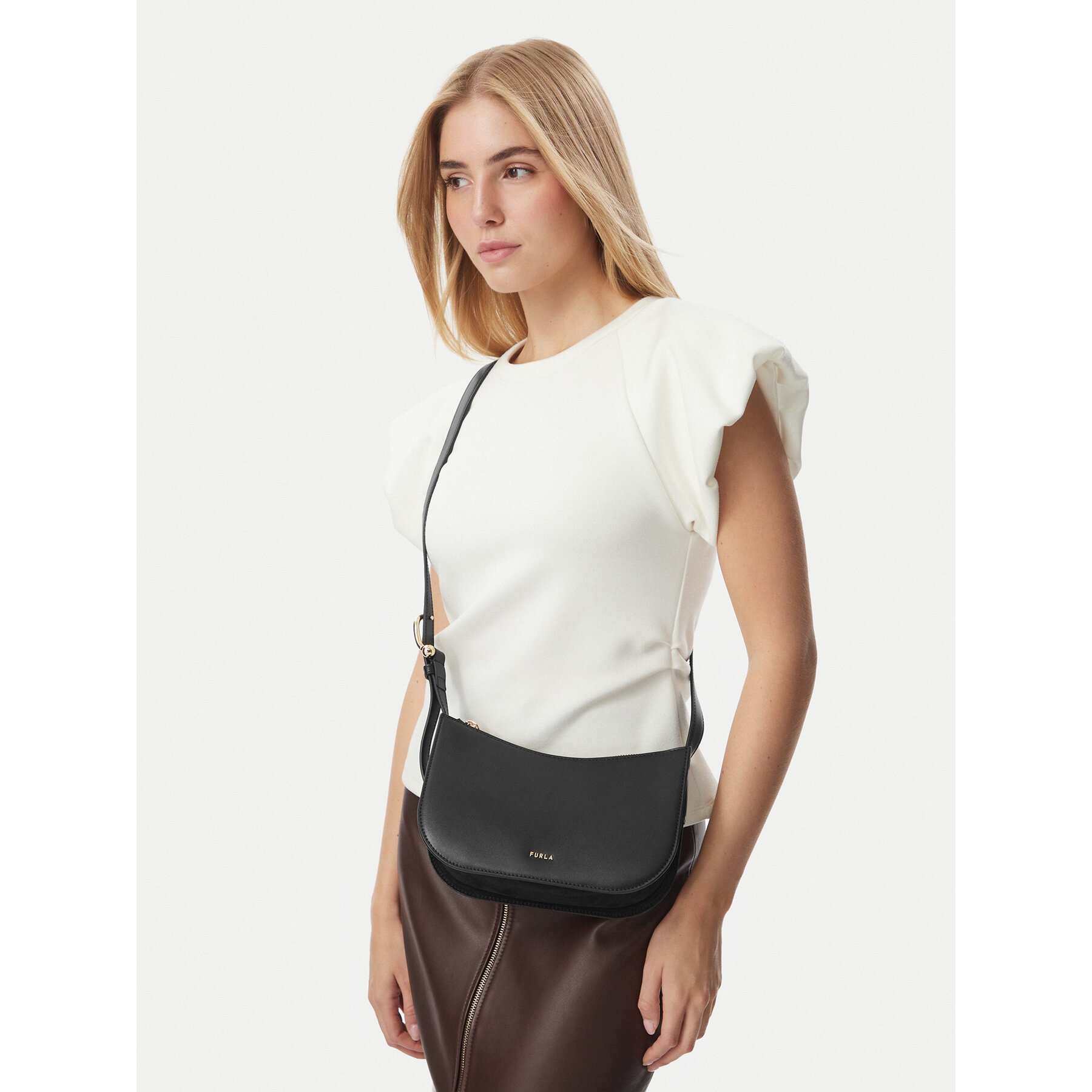 Дамска чанта Furla Sara Small WB02138 BX3158 TON00 Черен