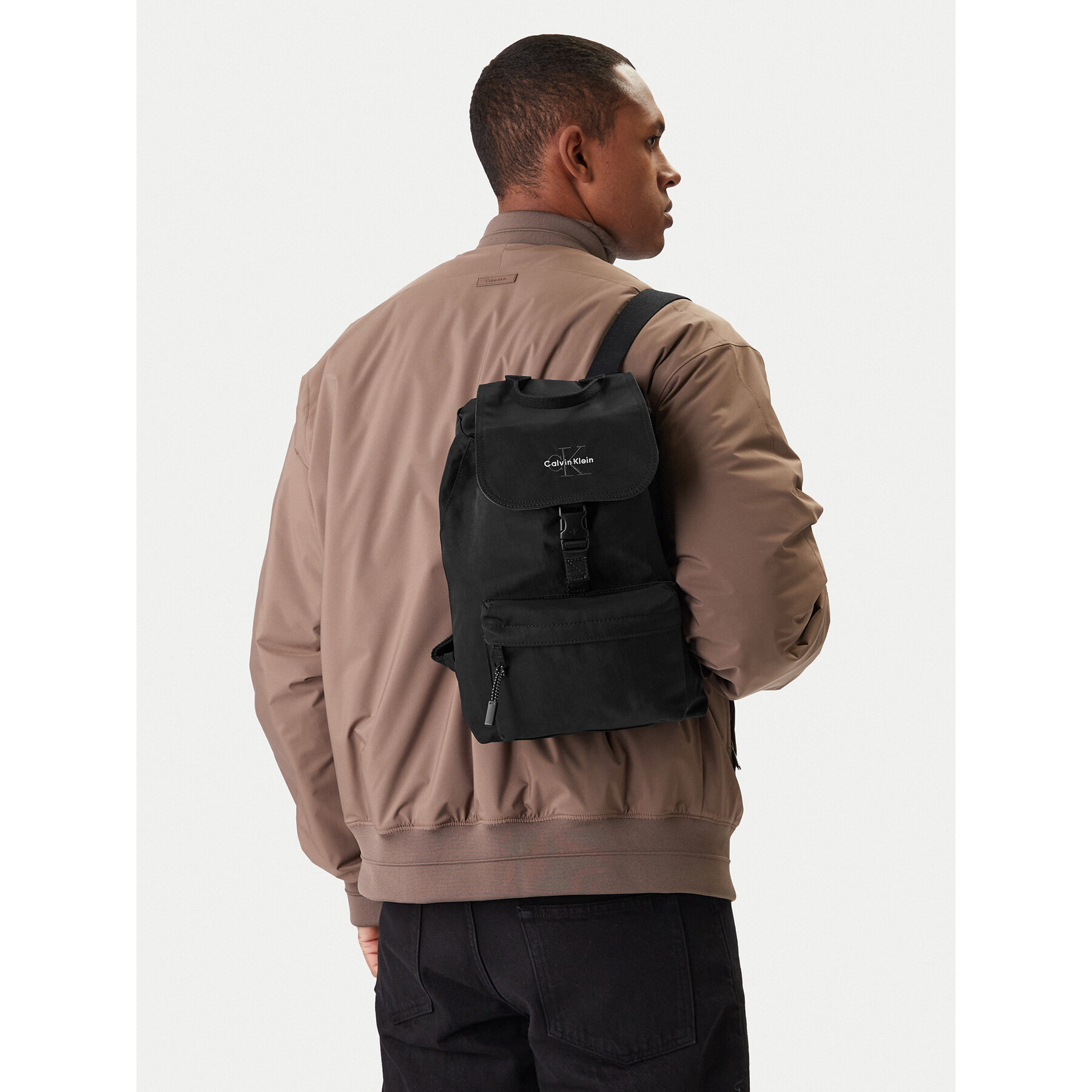 Zaino Calvin Klein Bold Mini Flap Backpack LV04D3320G Nero, Taglia 00, taglia : 00