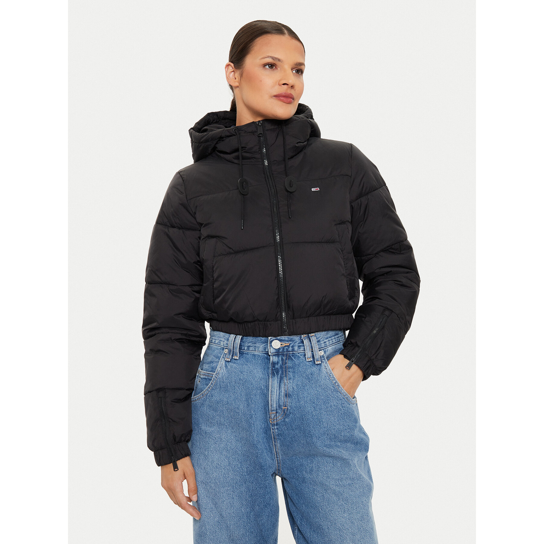 Tommy Jeans Winterjacke DW0DW18313 Schwarz Cropped Fit