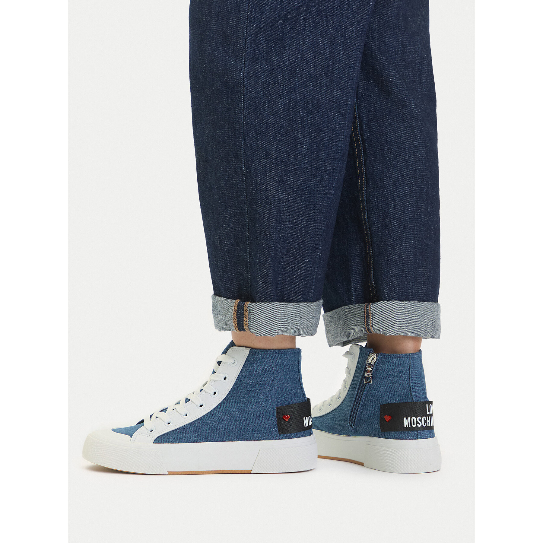 Modne superge LOVE MOSCHINO JA15022G1MJO5700 Modra