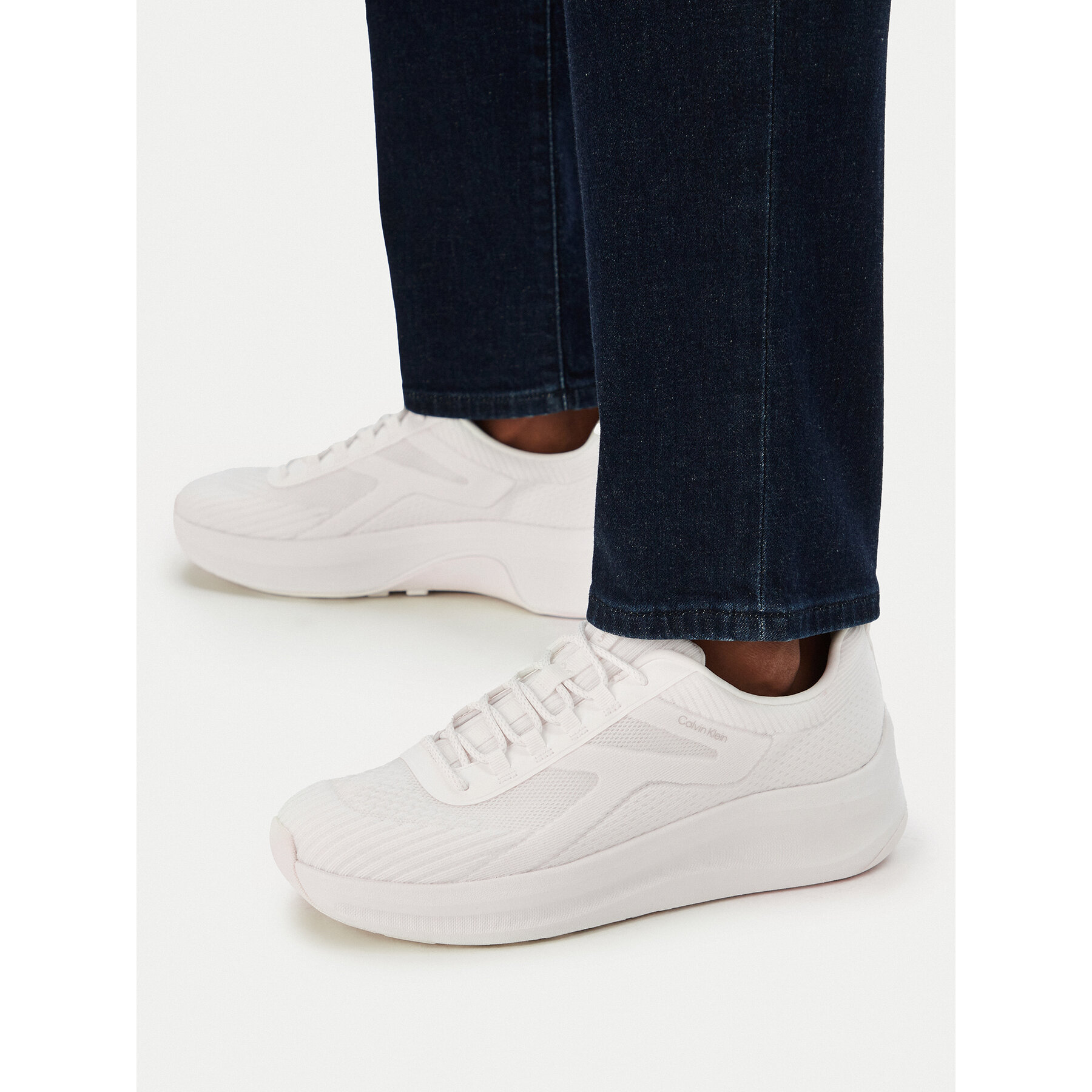 Sneakers Calvin Klein Andrea - Chunky Ck Stripe Runner Trainers HM0HM02158 Alb