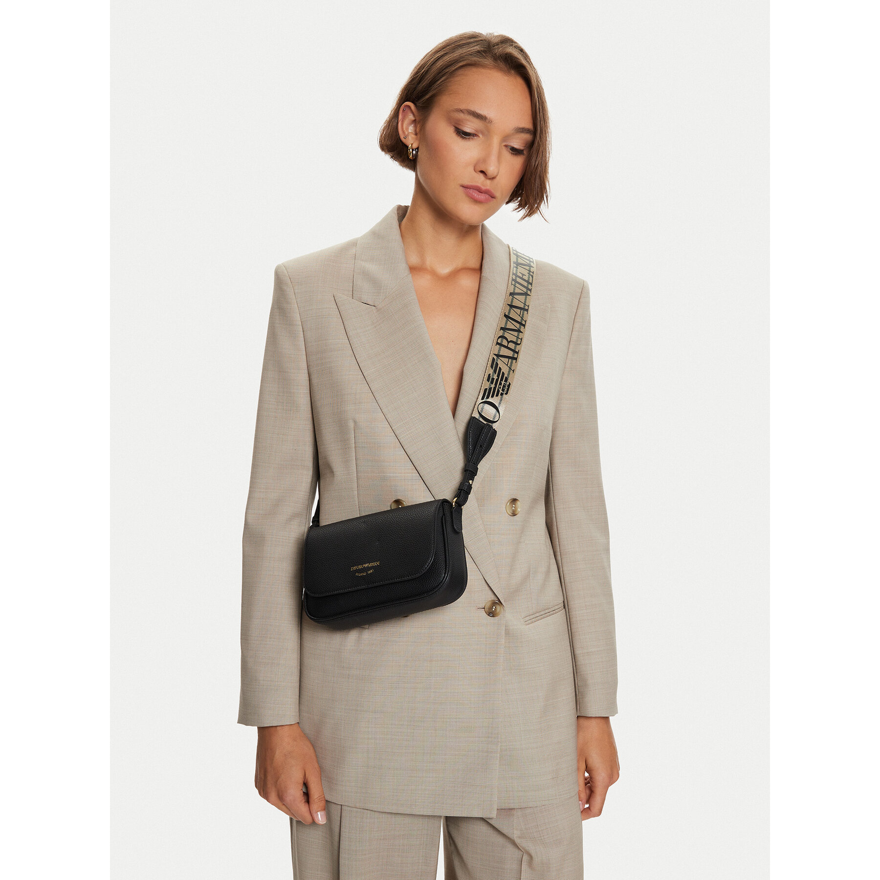 Дамска чанта Emporio Armani EW000538 AF12103 MC032 Черен