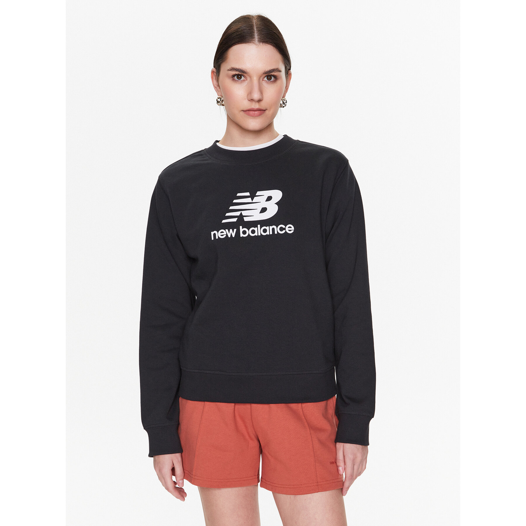 New Balance Sweatshirt Essentials Stacked Logo WT31532 Schwarz Relaxed Fit