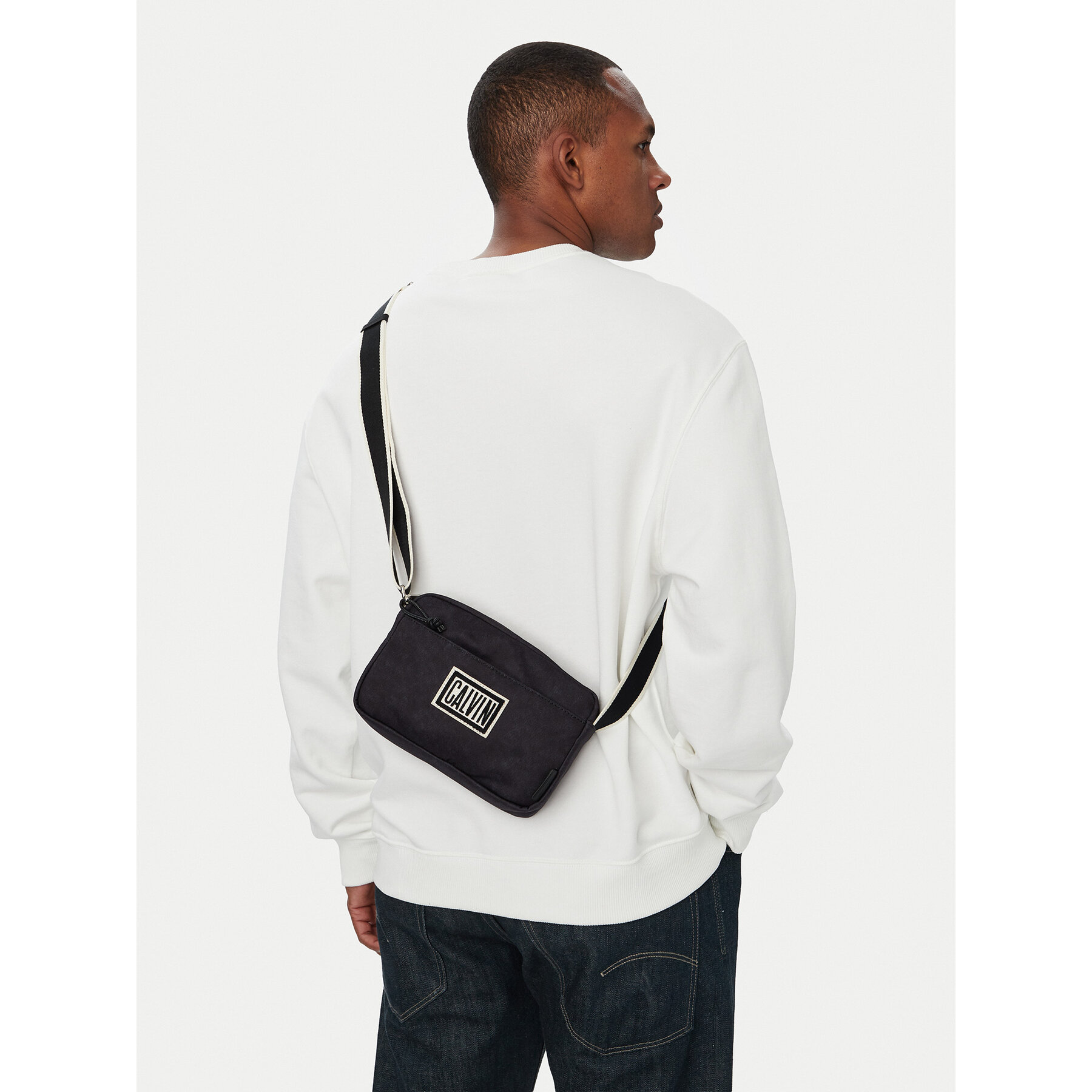 Torbica za okrog pasu Calvin Klein Ssnl Graphic Camera Bag LV04D3628G Črna