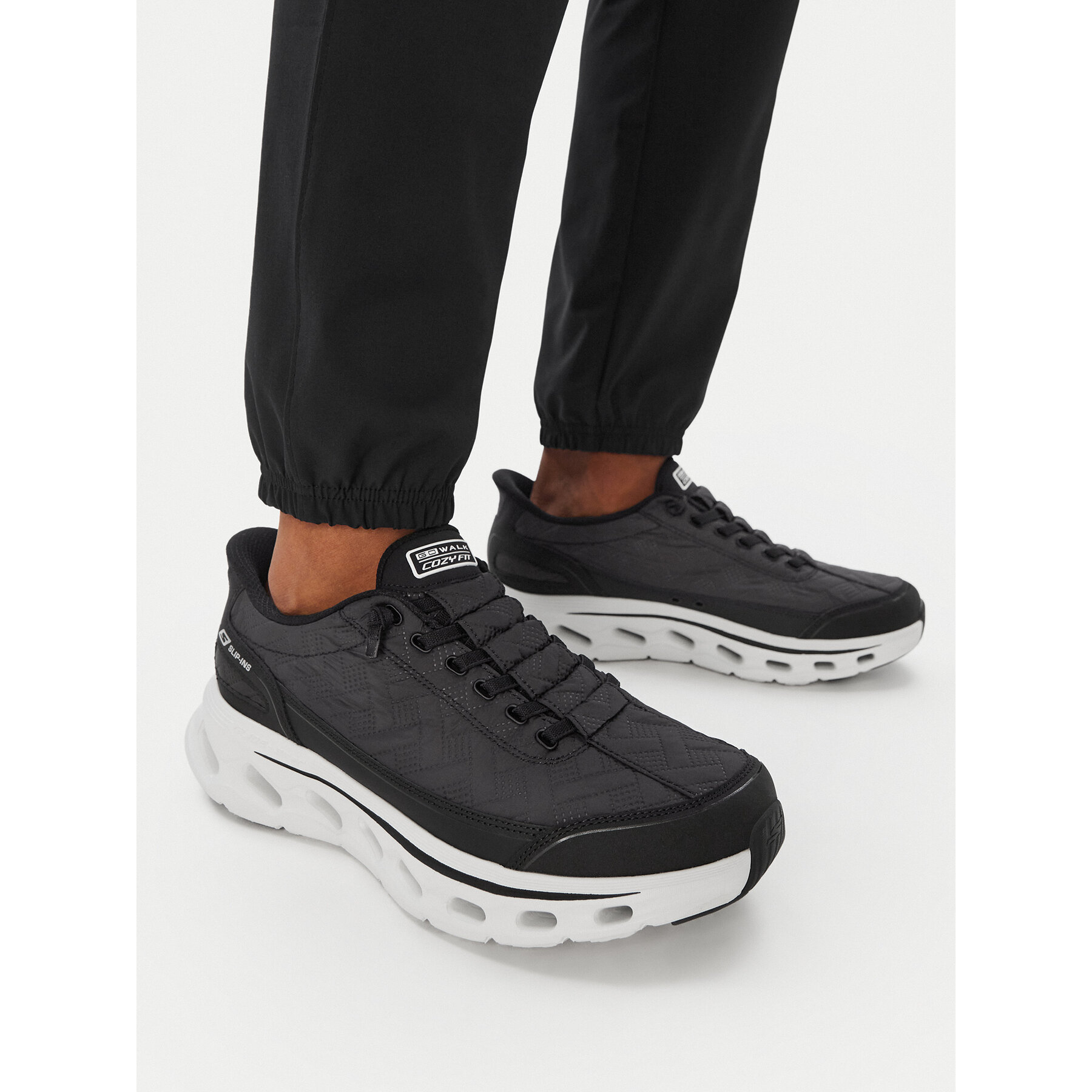 Sneakersy Skechers GO WALK Glide-Step 2.0 - Cozy Fit Walker 217035/BKW Černá