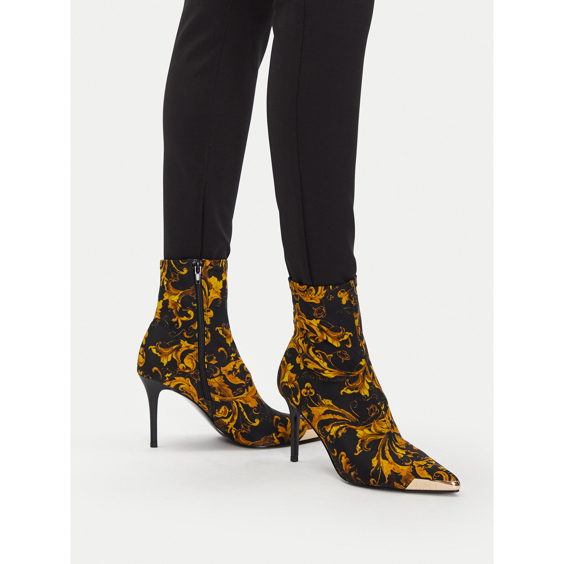 Боти Versace Jeans Couture 79VA3S51 Черен