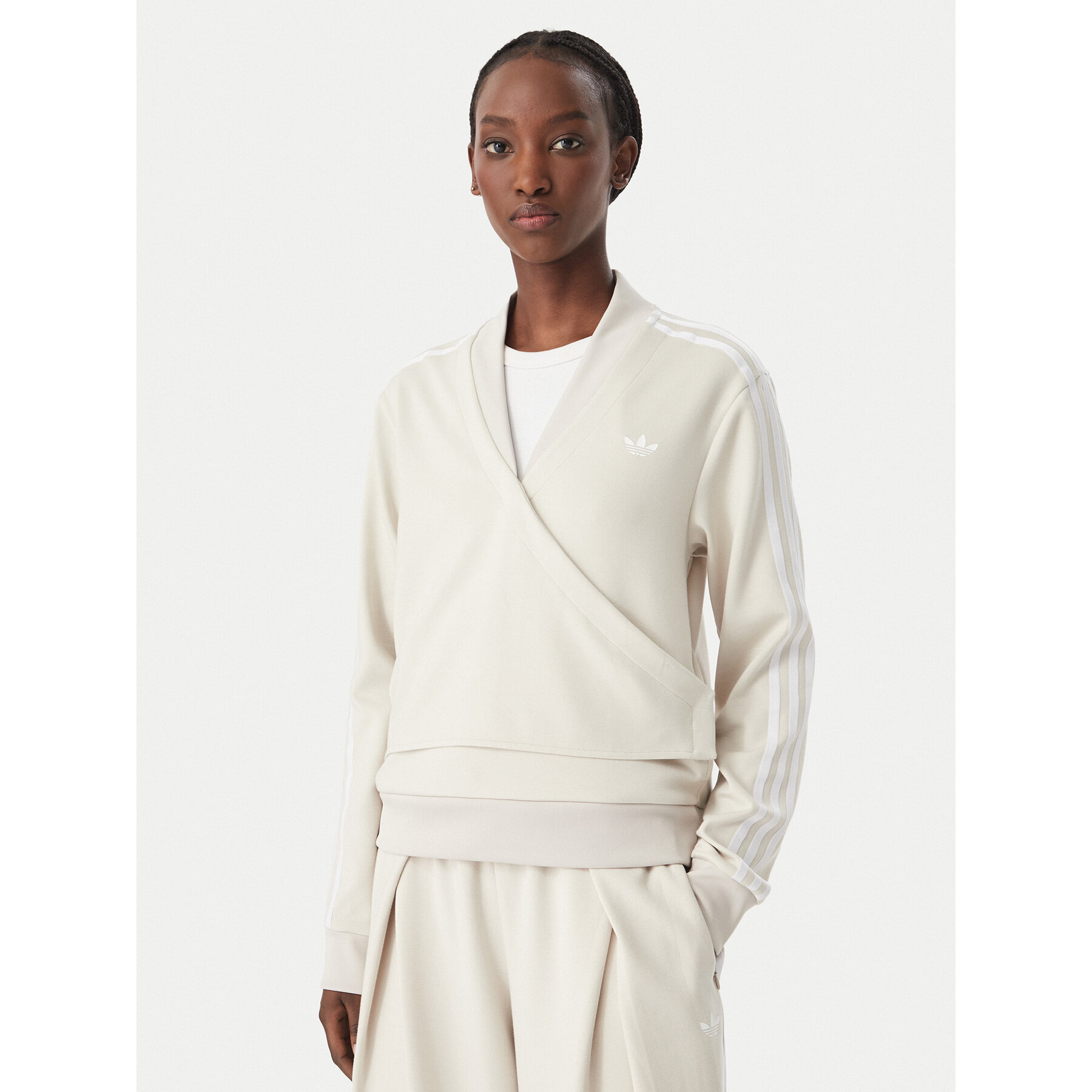 adidas Sweatshirt Adiluna Season 2 x Jennie LD4964 Hellbeige Regular Fit
