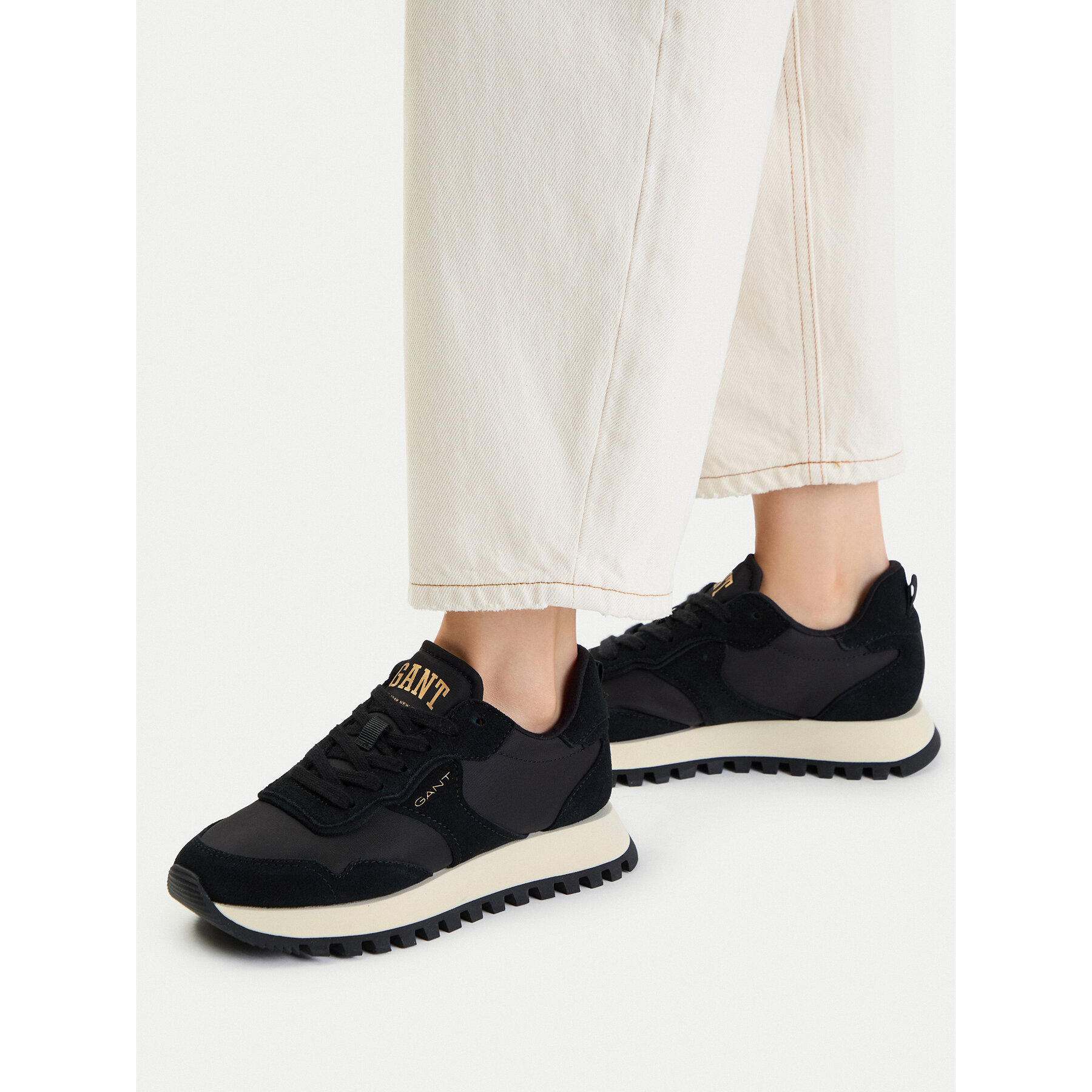 Sneakersy Gant 32531193 Čierna